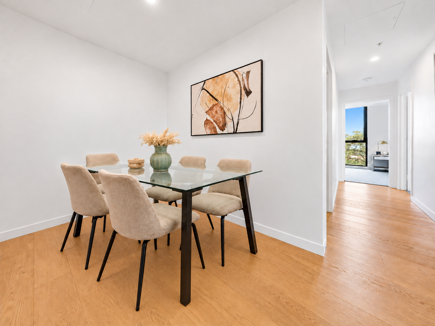 403/888C Pacific Highway — photo 4 of 22