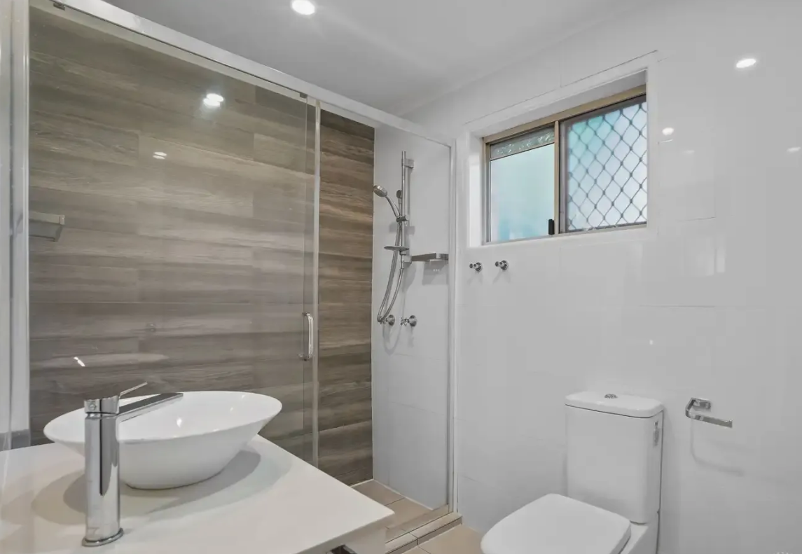 27 Barrine Drive — photo 7 of 14
