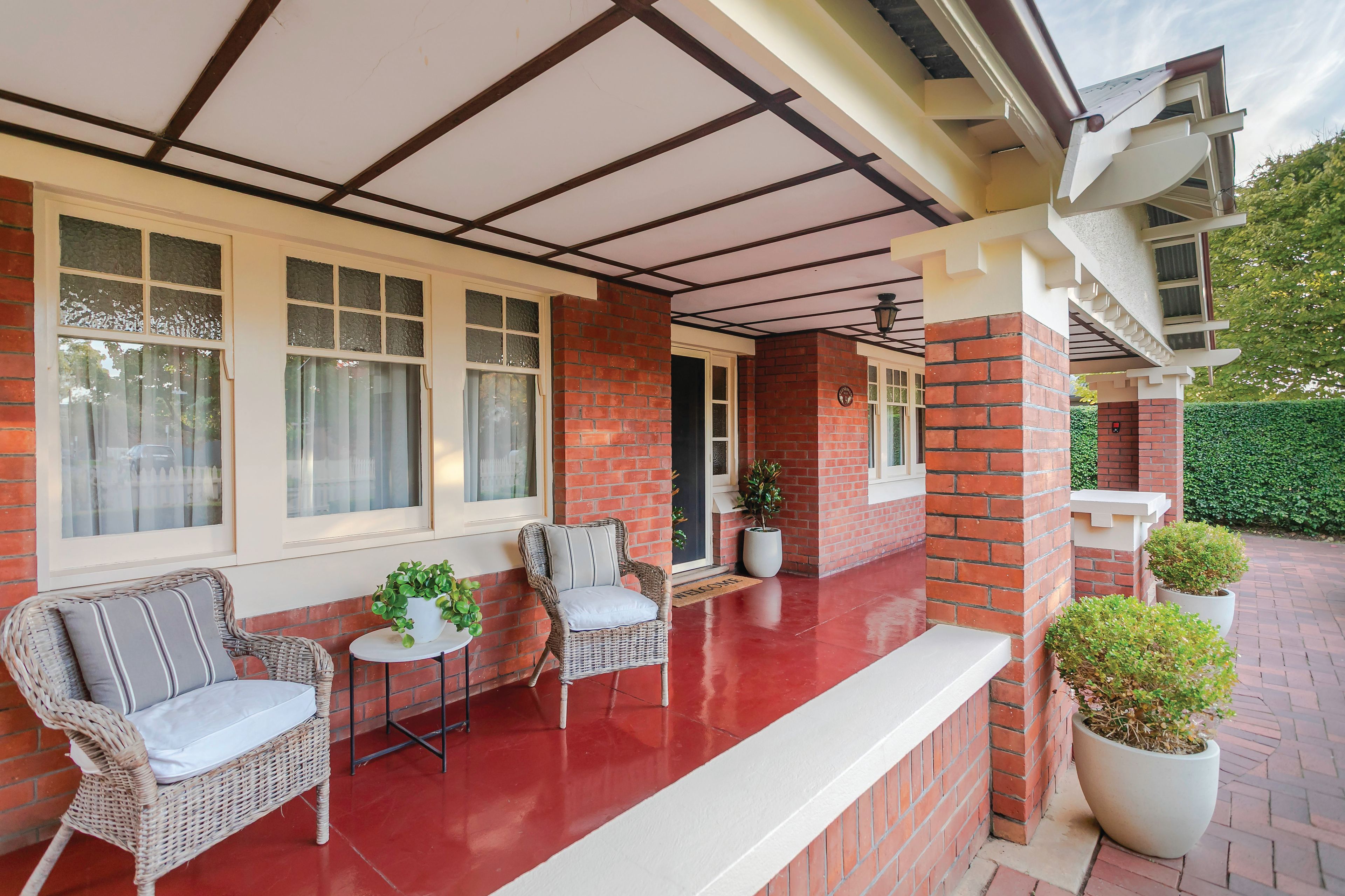 9 Glen Rowan Road, Woodville South, SA 5011