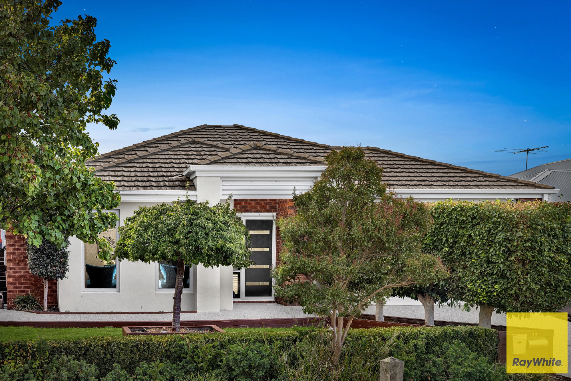 19 Tropic Circuit, Point Cook, VIC 3030