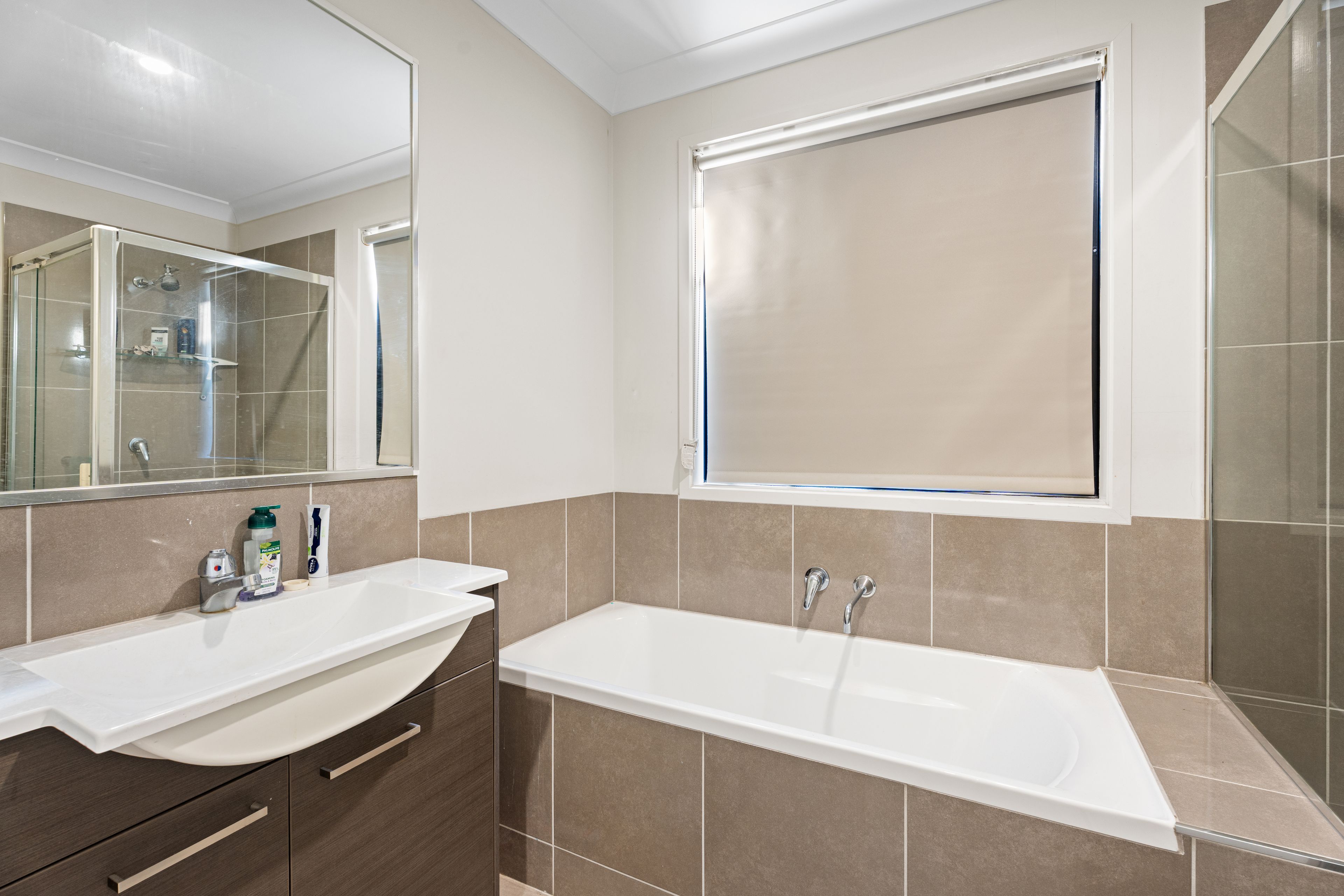 6 Binyang Avenue, Glenmore Park, NSW