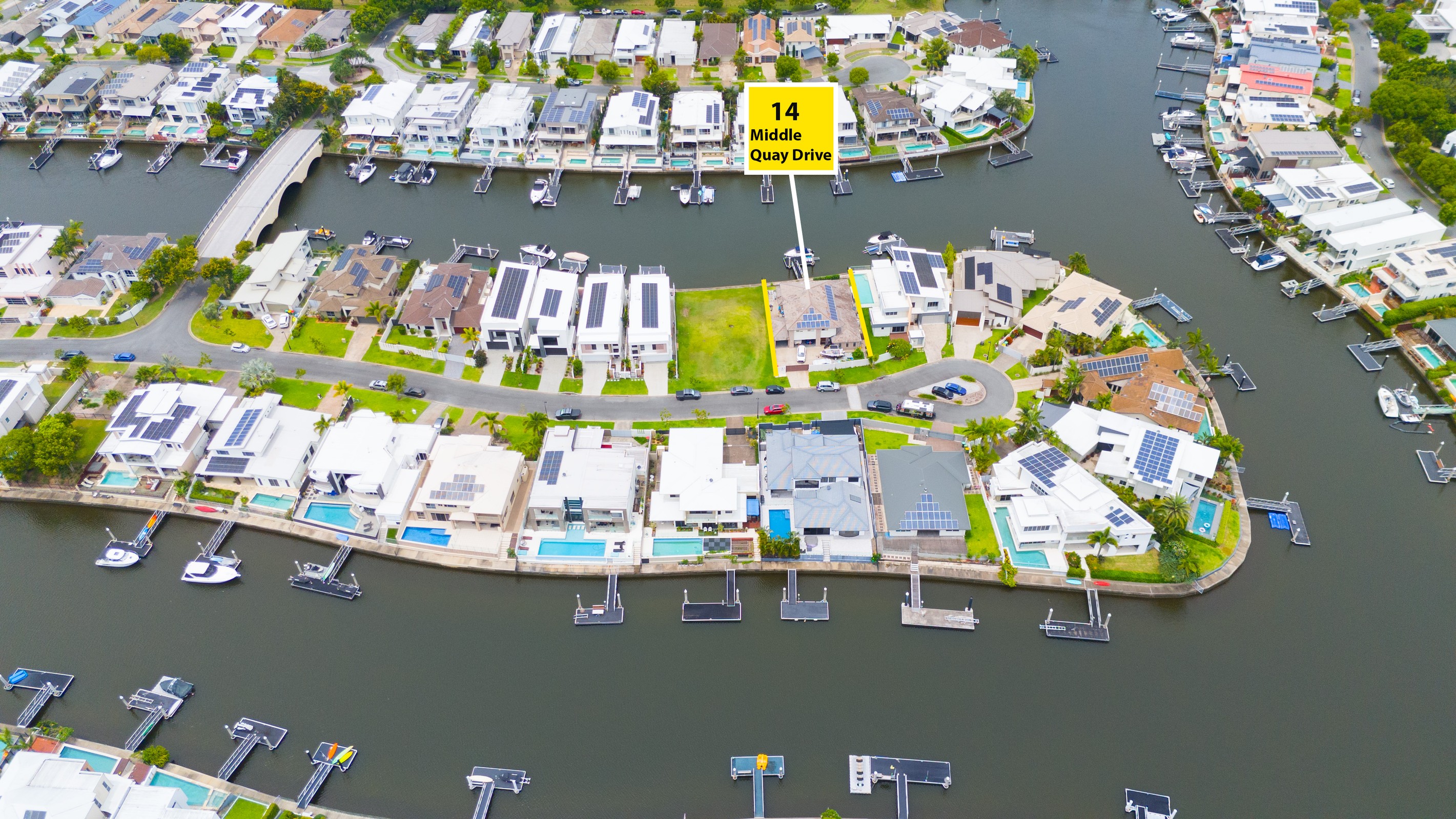 14 Middle Quays Drive, Biggera Waters, QLD 4216