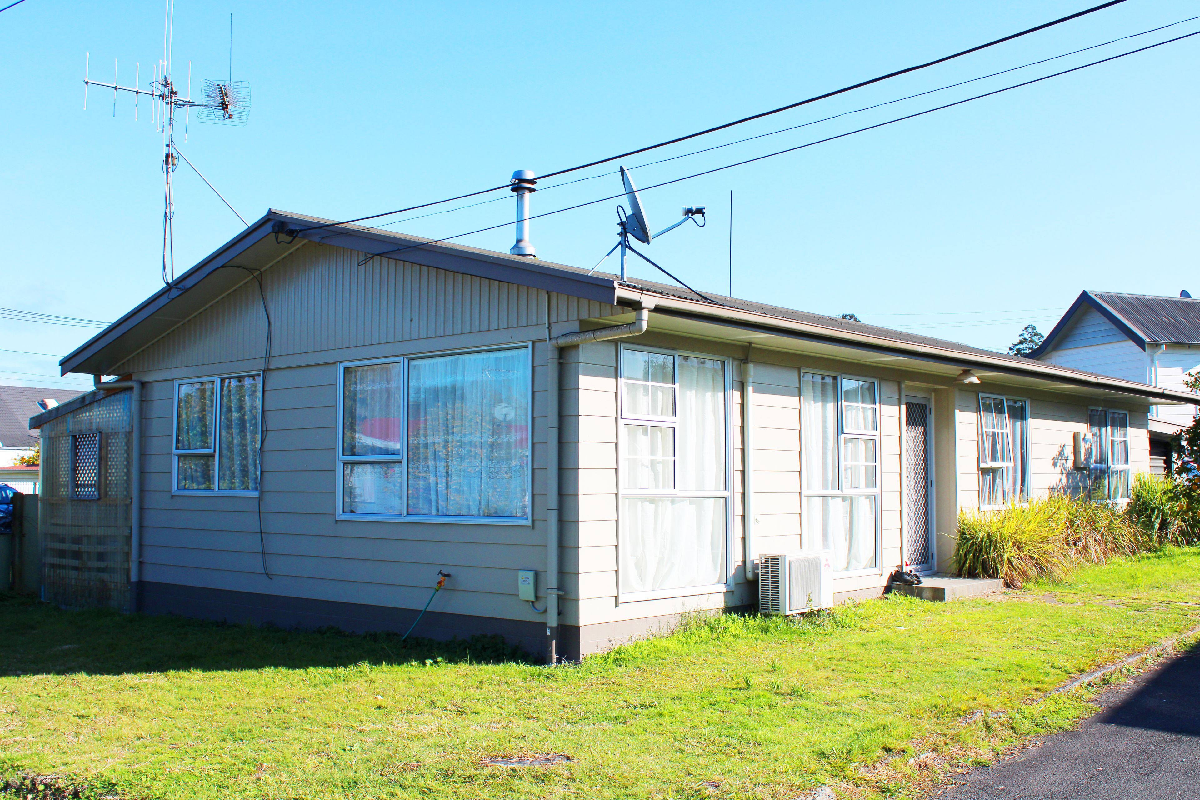 8 Unity Lane, Melville, Hamilton City