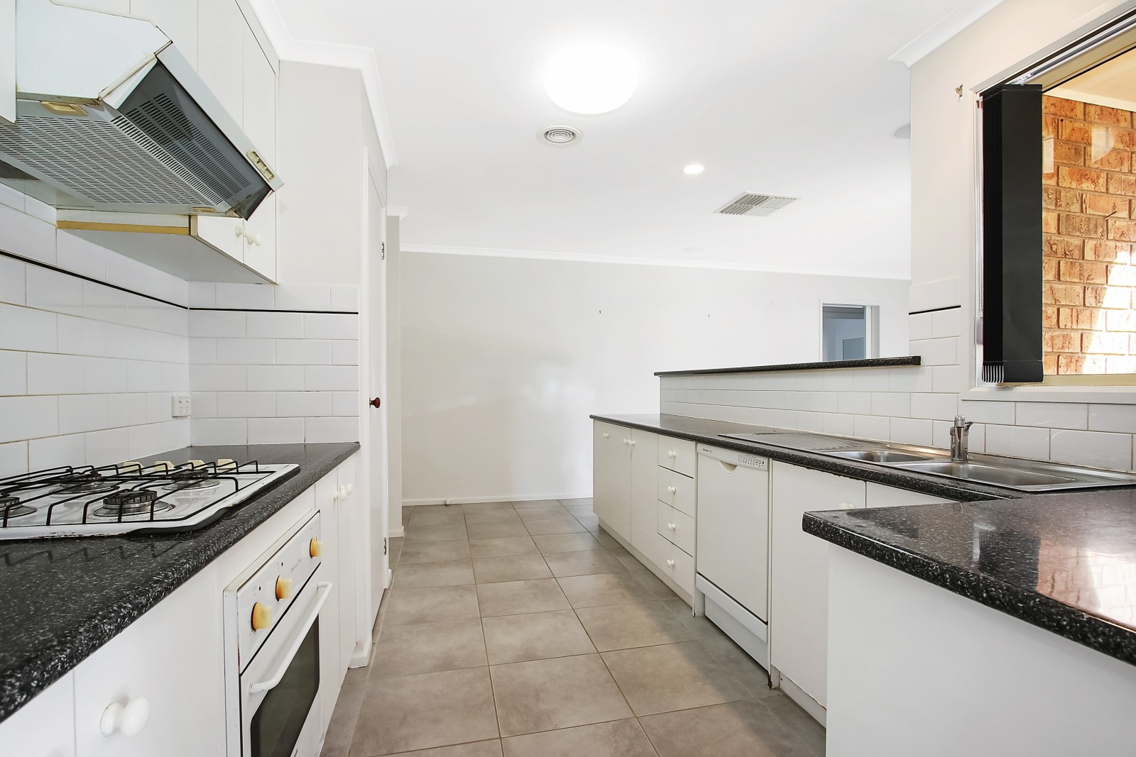 521 Iluka Crescent, Lavington, NSW 2641