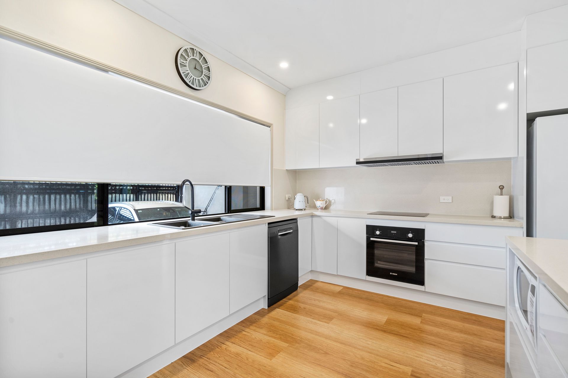 1/6 Crombie Avenue, Surfers Paradise, QLD 4217