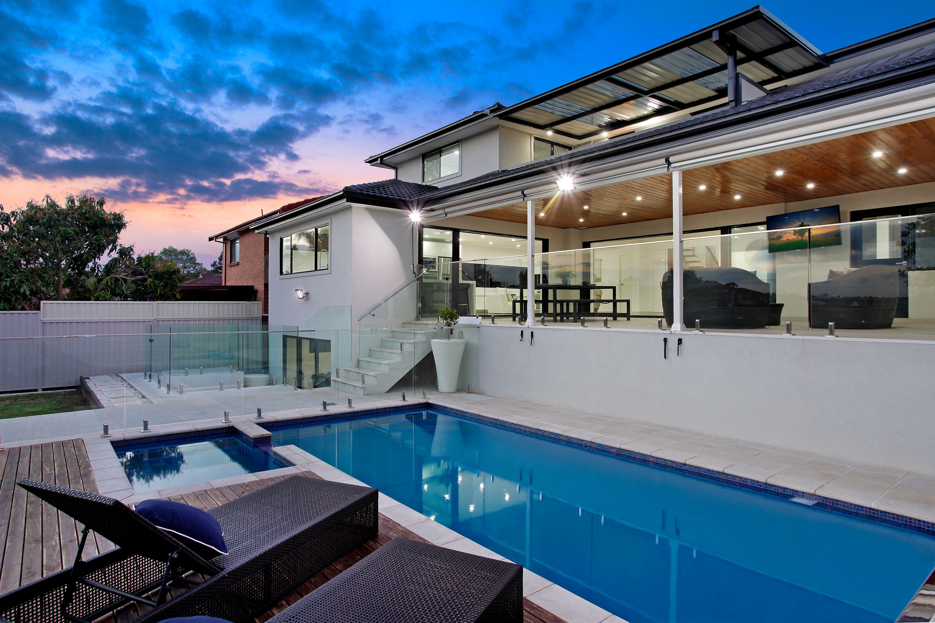 5 Tallowood Crescent