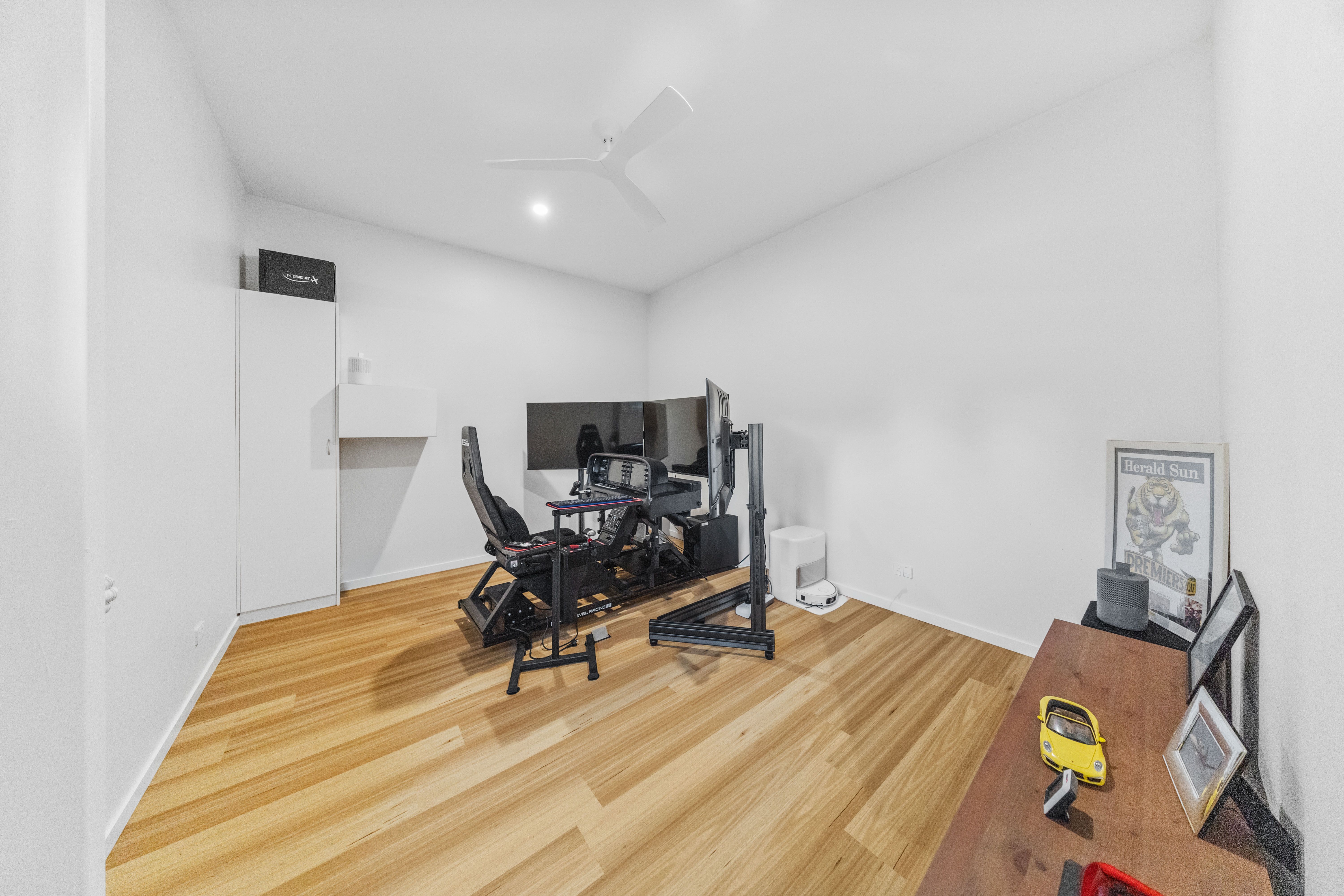 15 Mitchell Lane — photo 20 of 30