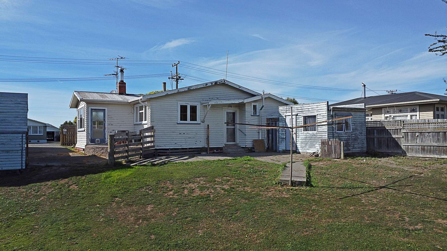 18 Holdaway Street photo 16