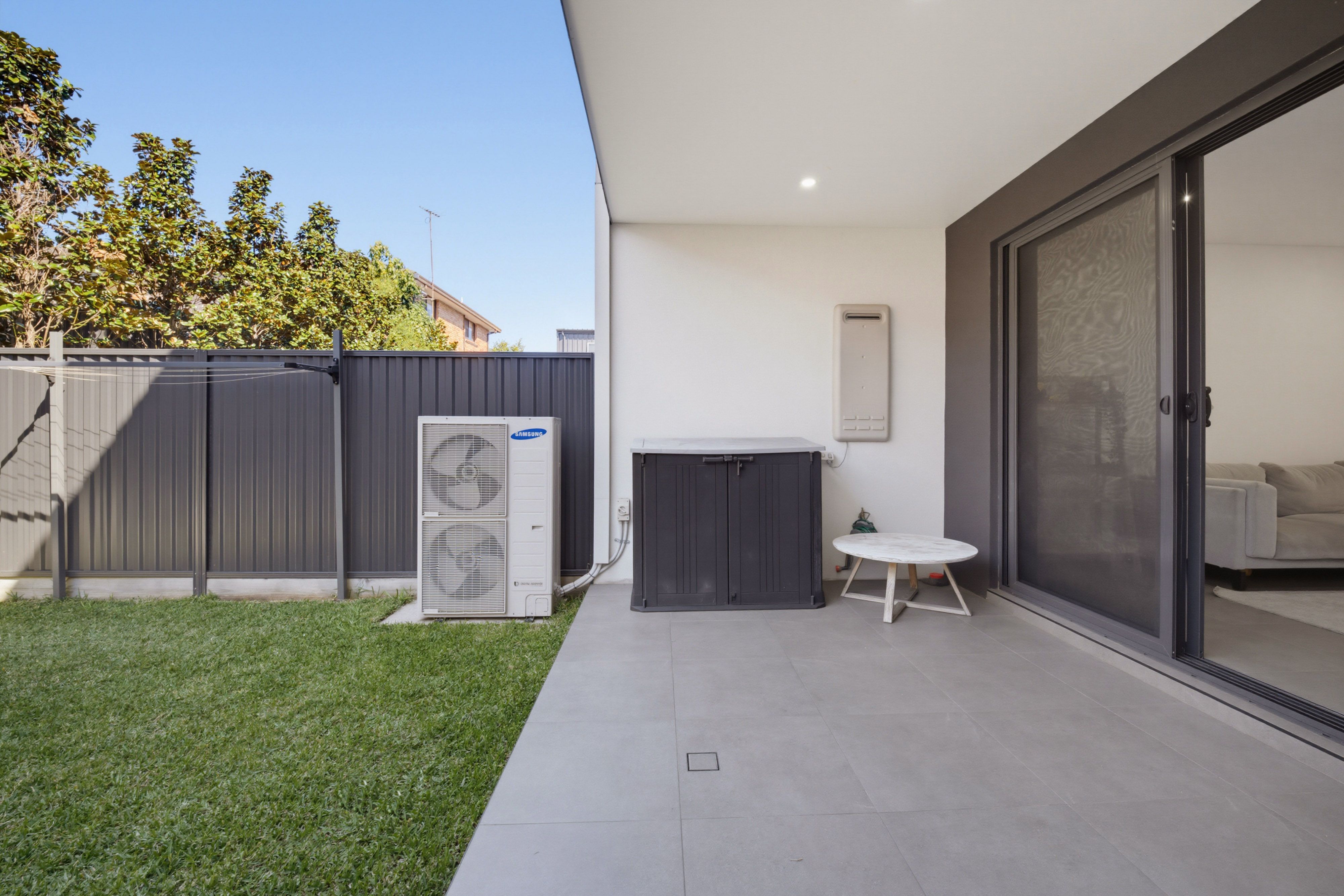 4/16 Thurlow Street — photo 2 of 13