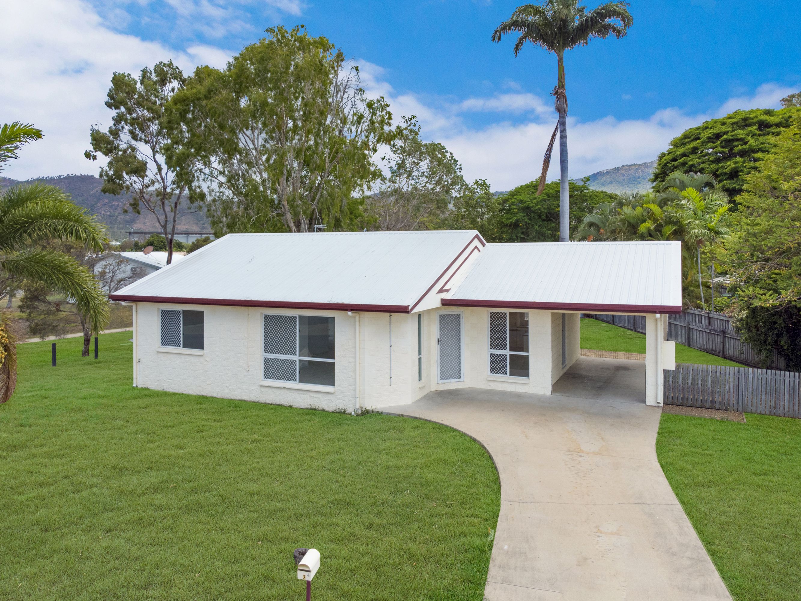 2 Downey Crescent, Annandale, QLD 4814