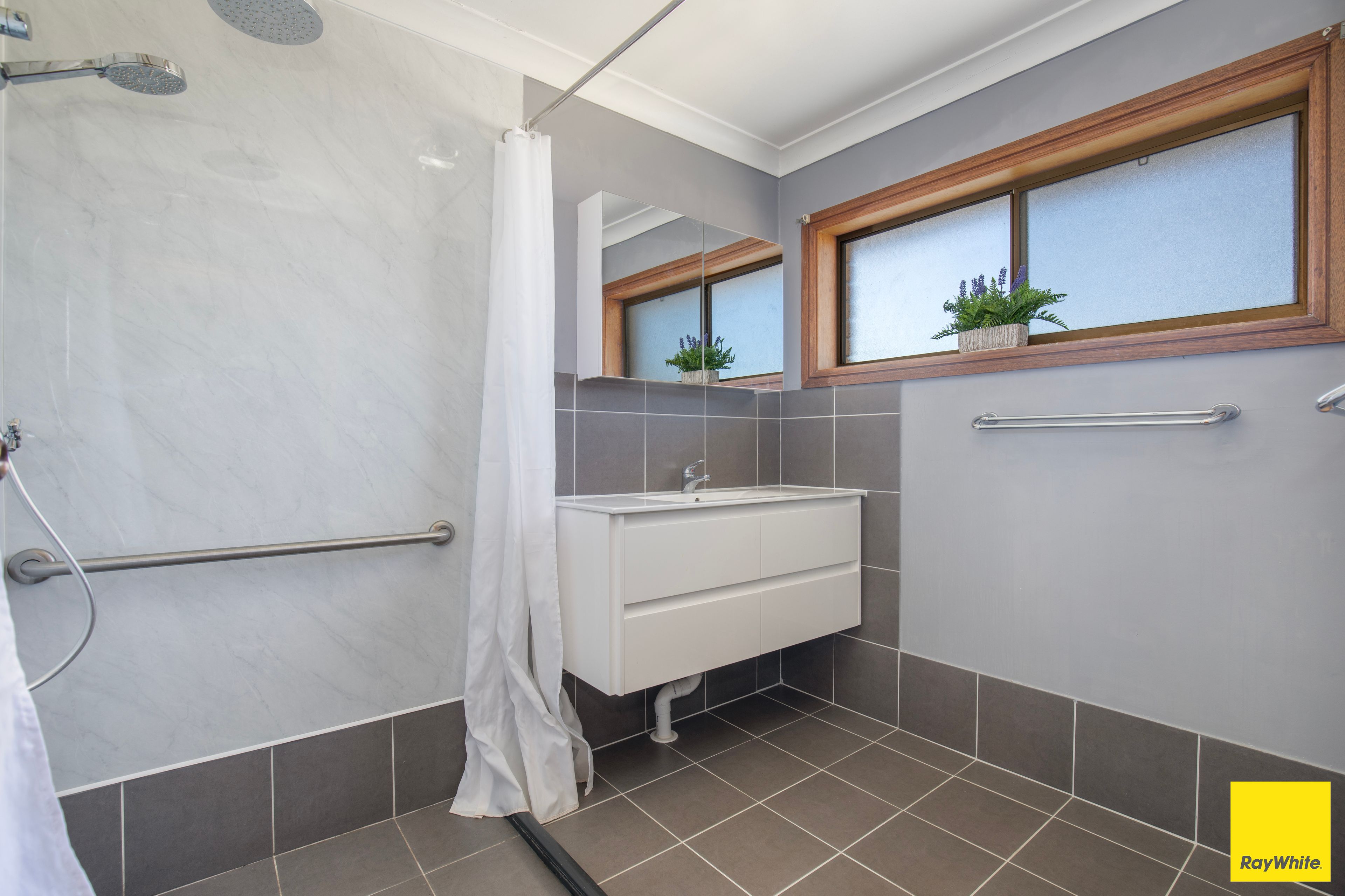 231 Lambeth Street — photo 7 of 13