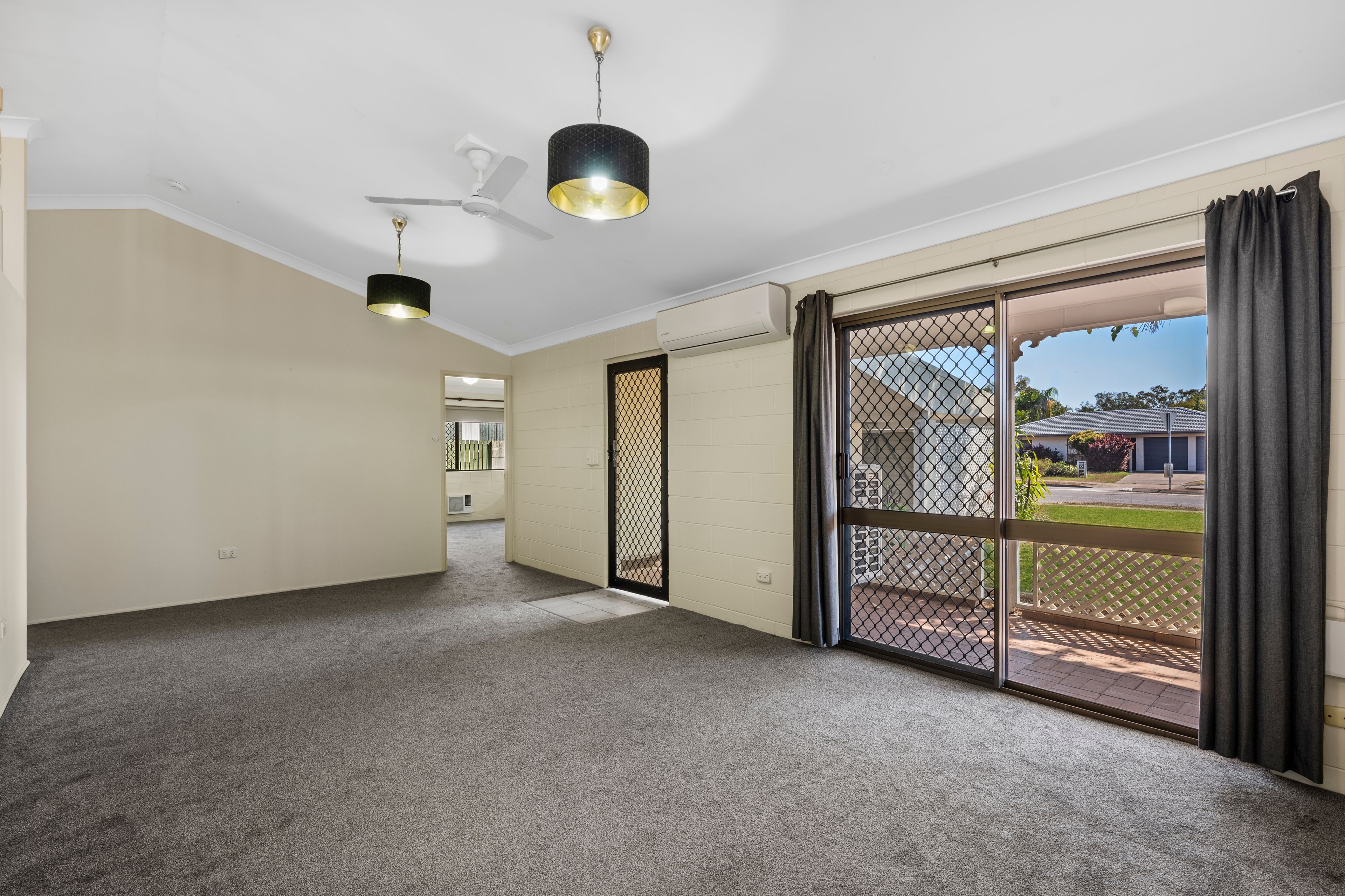 93 Yolanda Drive — photo 3 of 15
