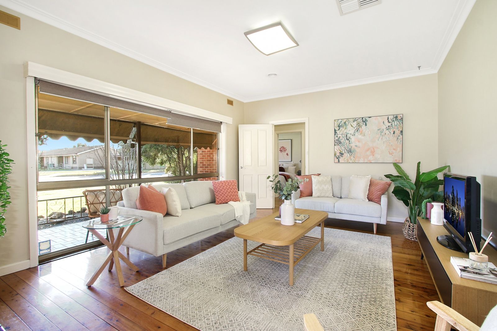554 Kemp Street, Lavington NSW 2641
