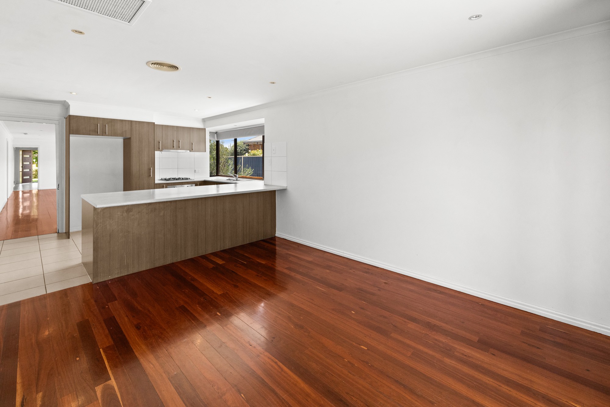 1/30 Wynarka Drive, Hoppers Crossing, VIC 3029