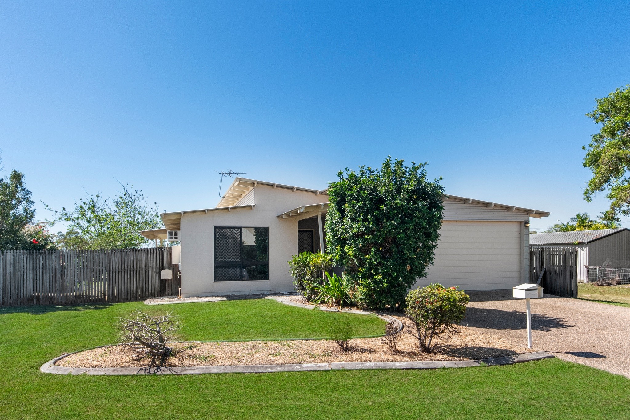 3 Brenton Circuit, Deeragun, QLD 4818