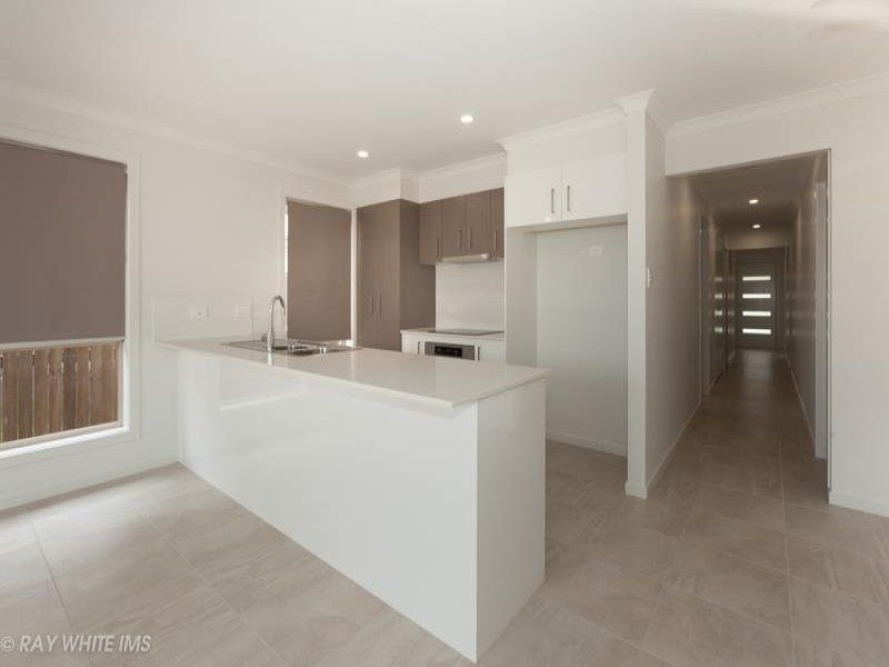 2/20 Cummings Circuit, Willow Vale, QLD 4209