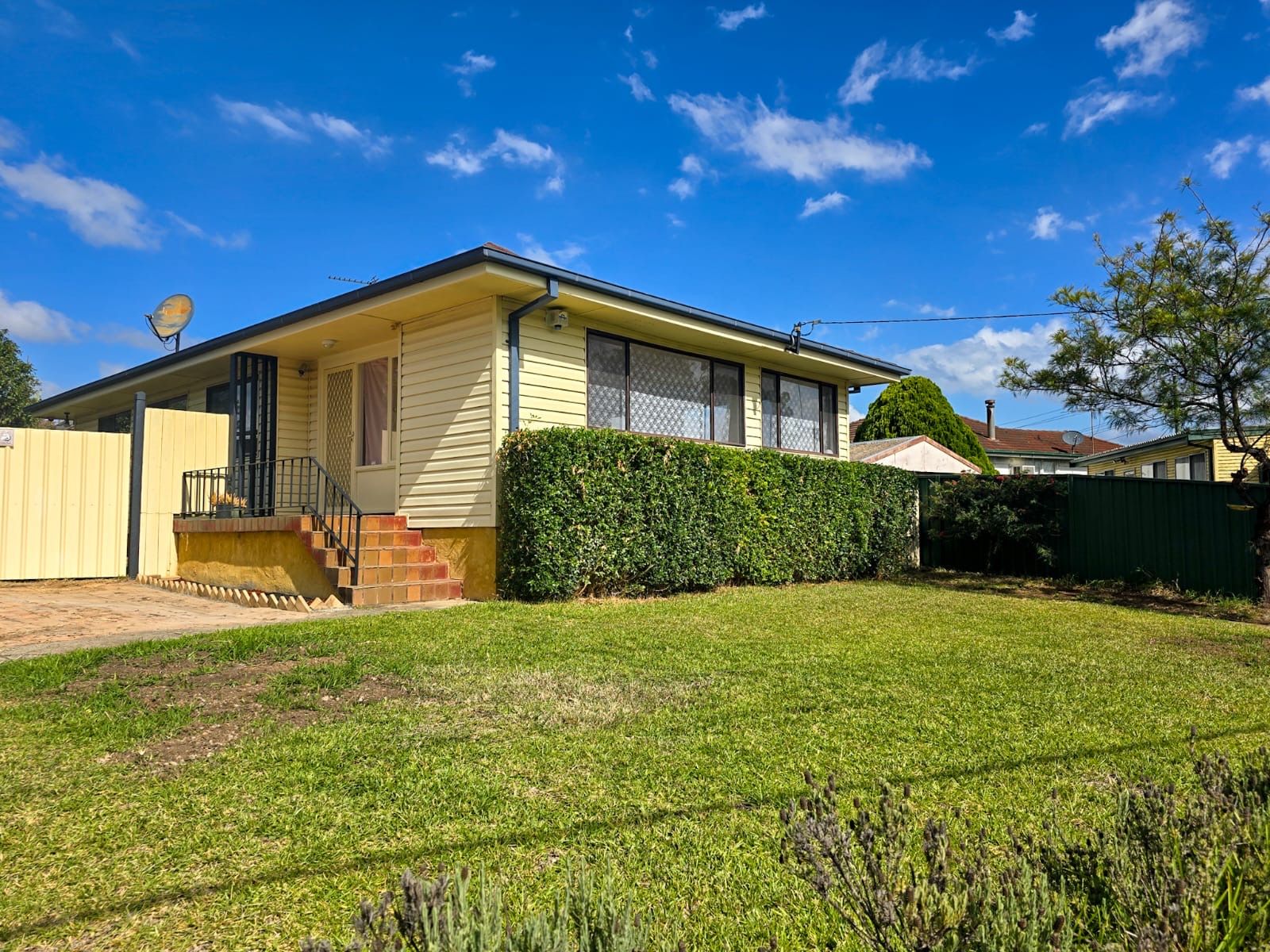 30 Lindesay Street, Leumeah, NSW 2560
