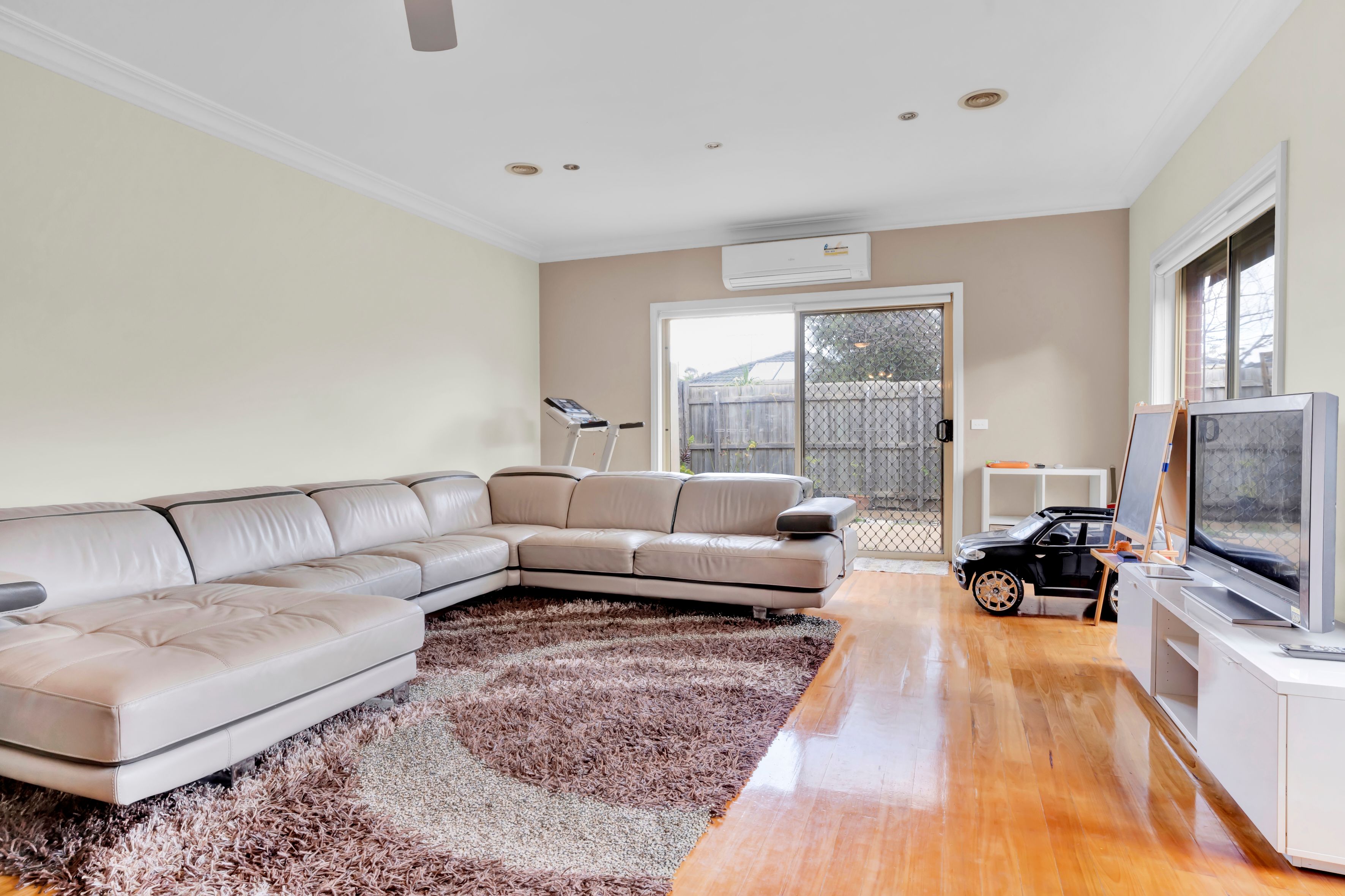 2/28 Halladale Avenue, Wyndham Vale, VIC 3024