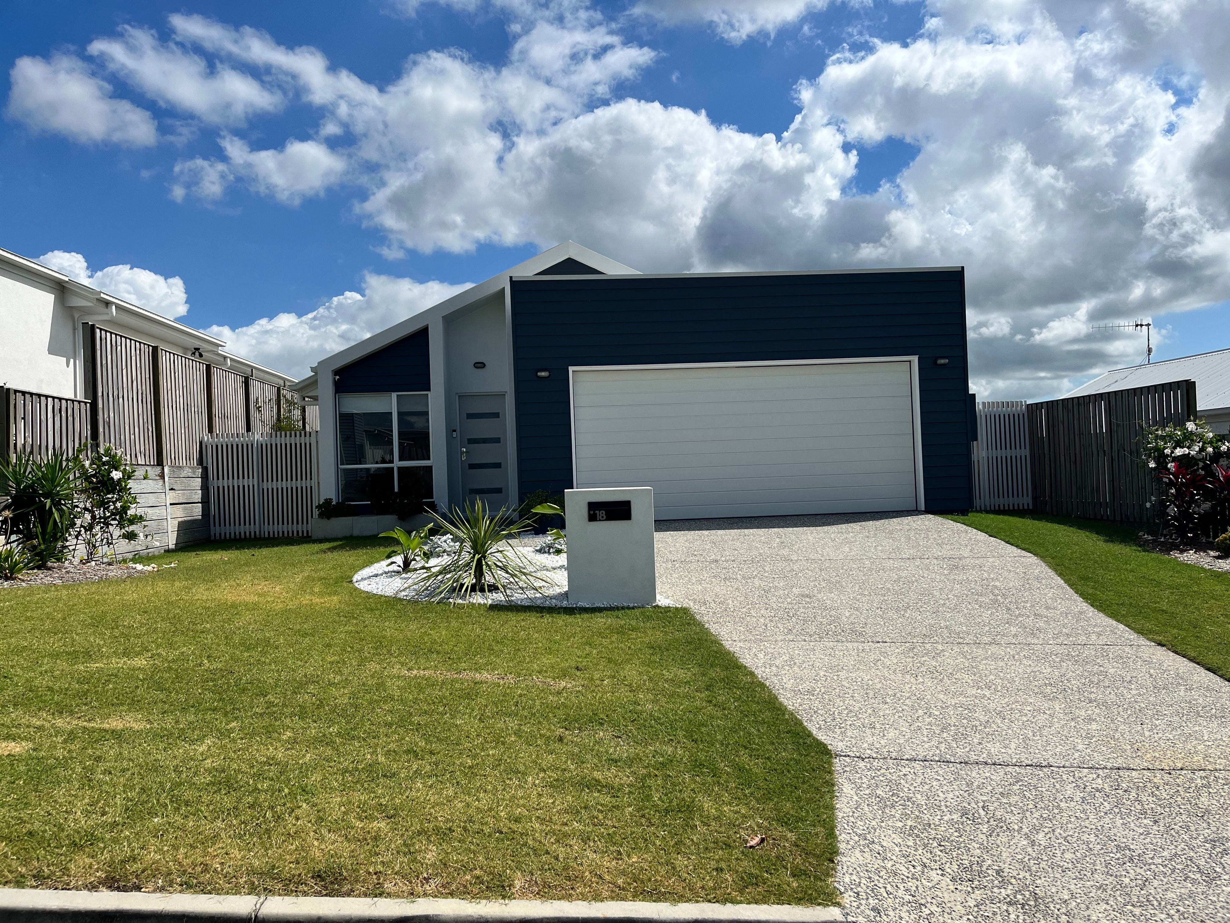 18 Howell Crescent, Pimpama QLD 4209