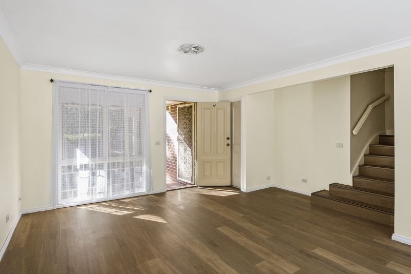 1B Berry Park Way, Mount Colah, NSW 2079