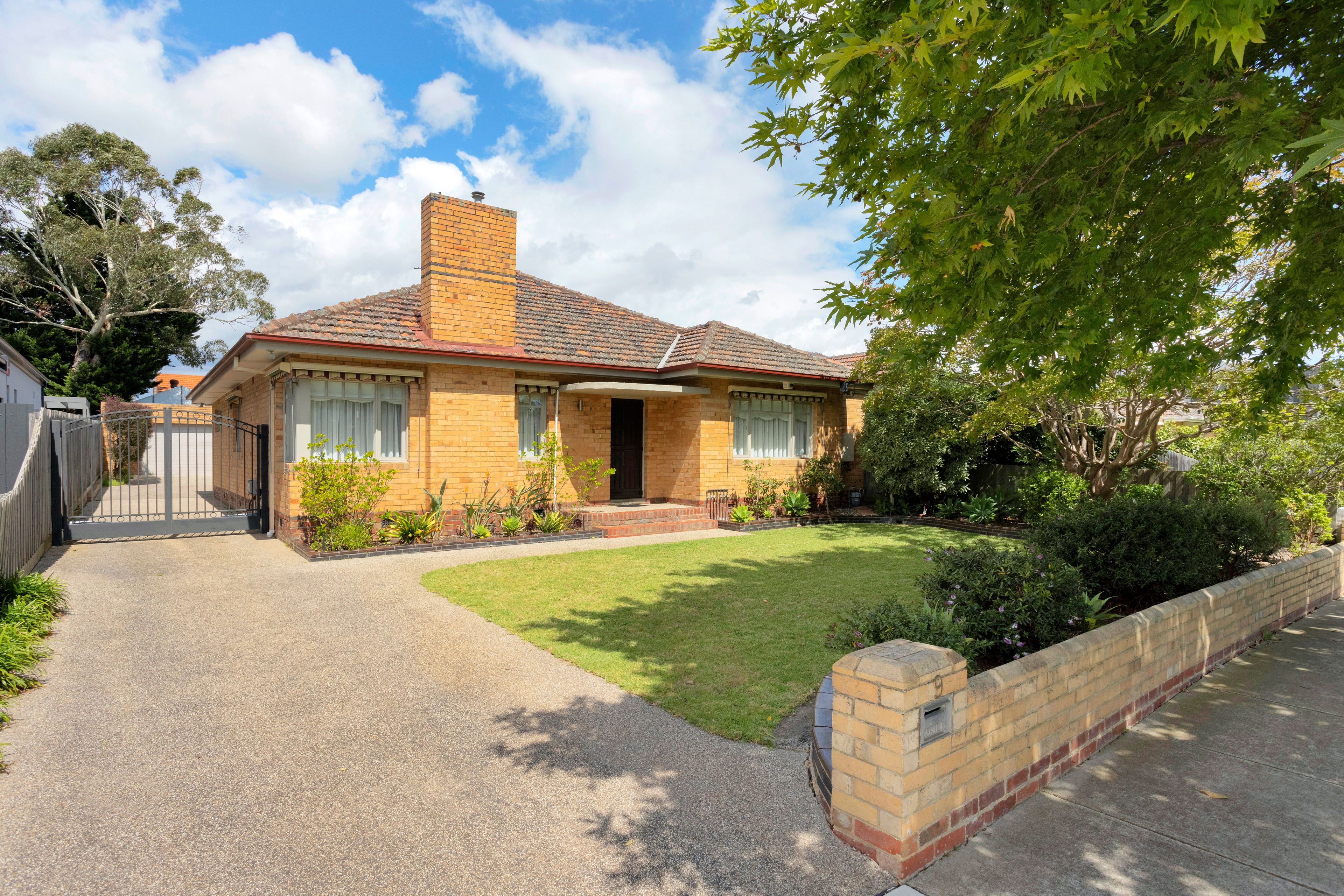 9 Thaxted Road, Murrumbeena, VIC 3163