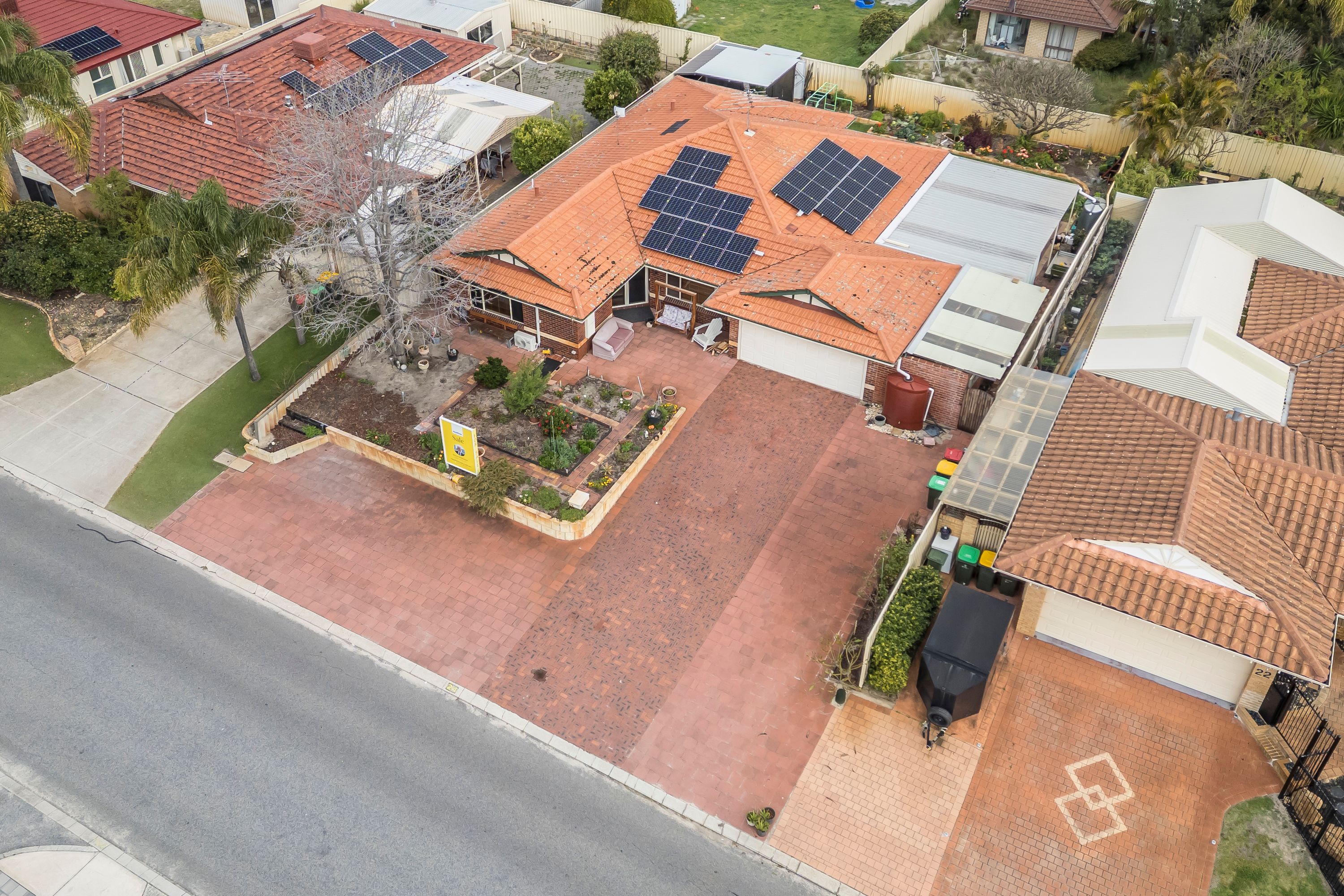 24 Giralia Parkway — photo from Ray White Whiteman & Associates