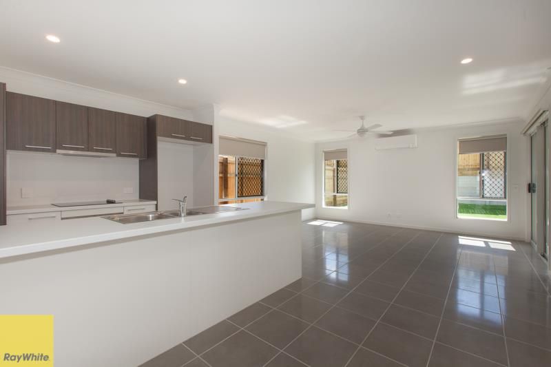 8 White Rocks Drive, Redbank Plains, QLD 4301