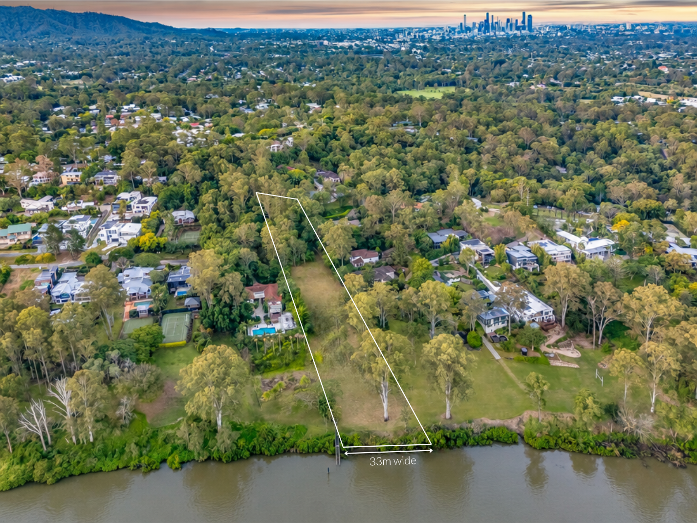 285 Kenmore Road — photo from Ray White Collective Luxury