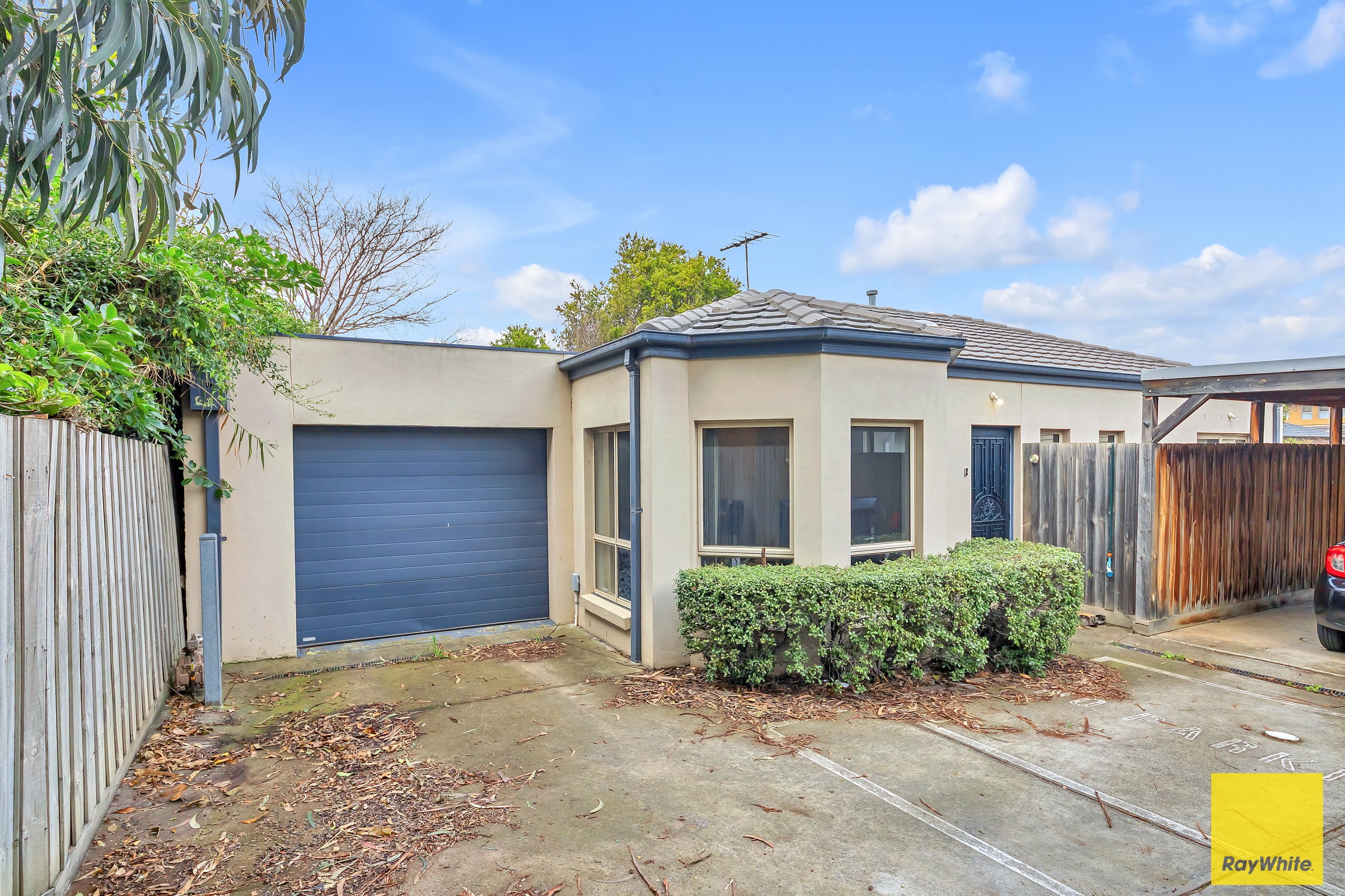 2/121 Bladin Street, Laverton, VIC 3028