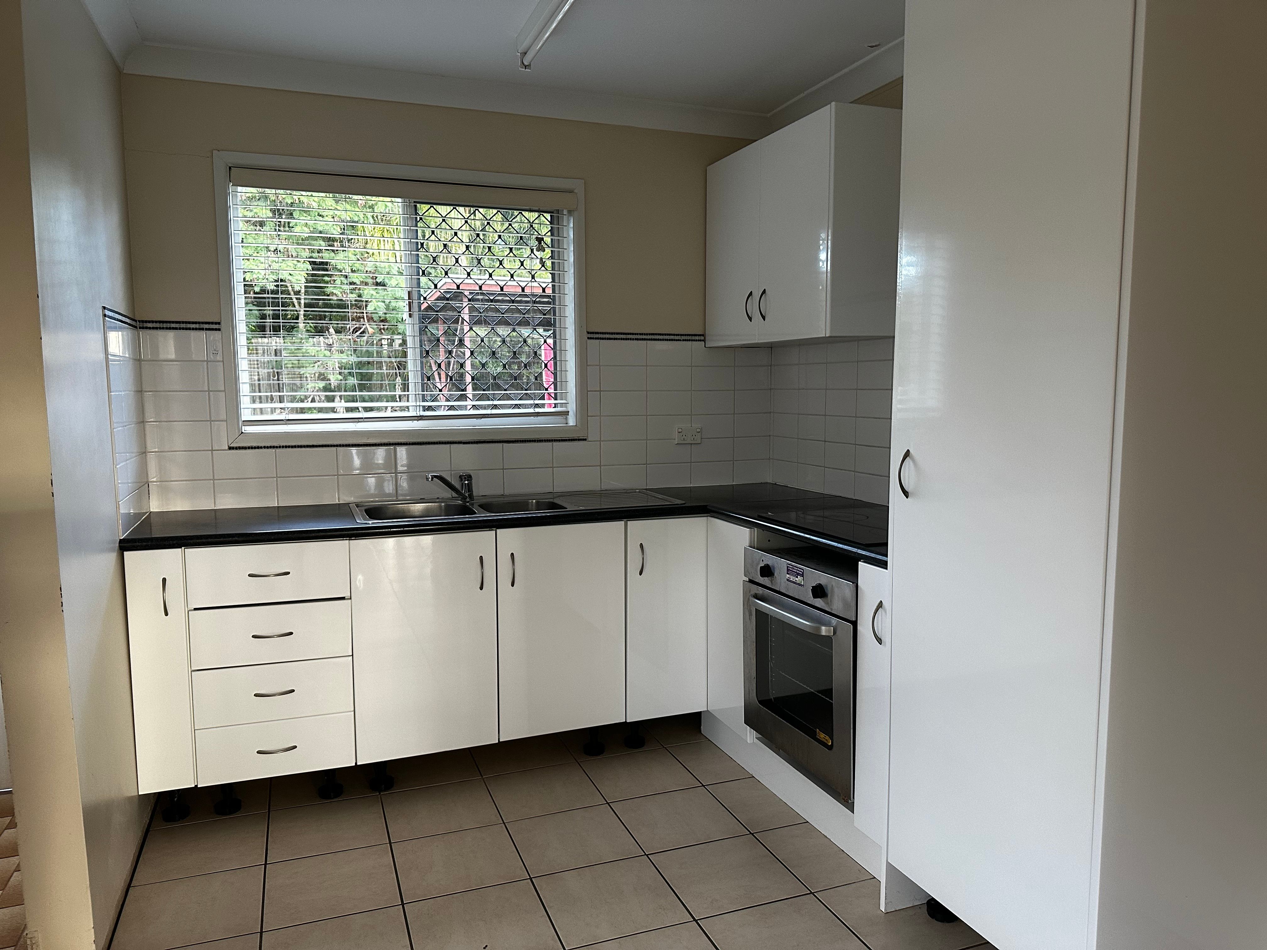 1/7 Naughton Street, Wandal, QLD 4700