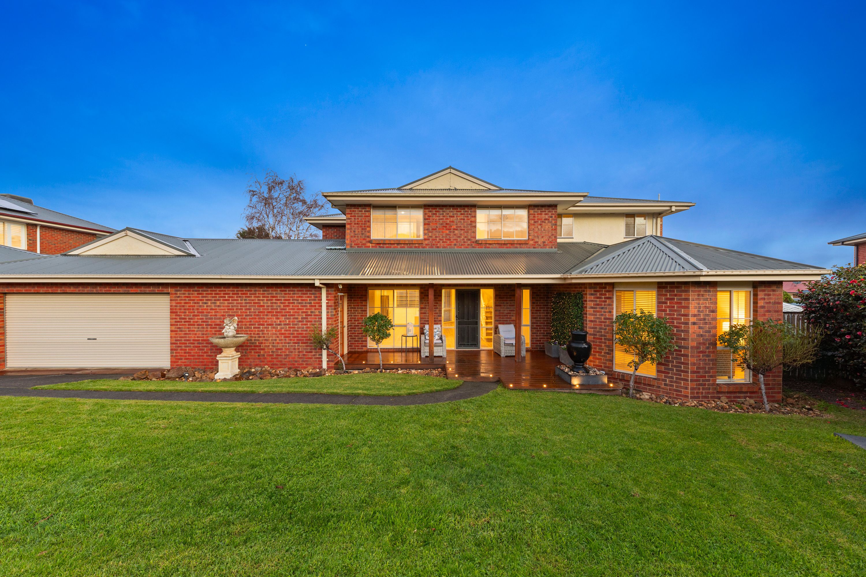 5 Eddie Barron Terrace, Pakenham, VIC 3810