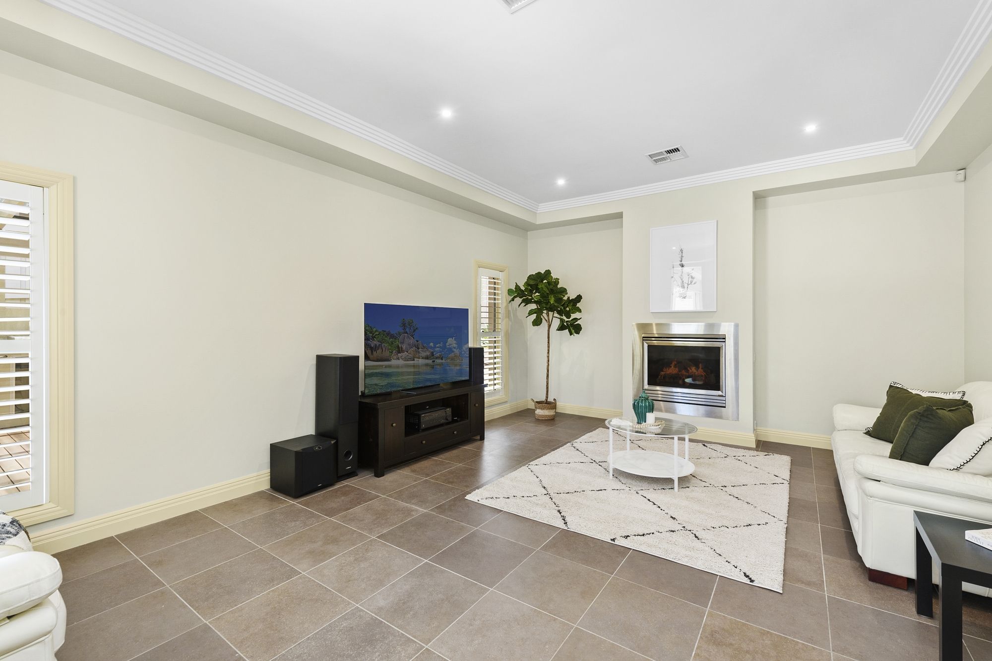 17 Pipersbrook Crescent, Bella Vista, NSW 2153