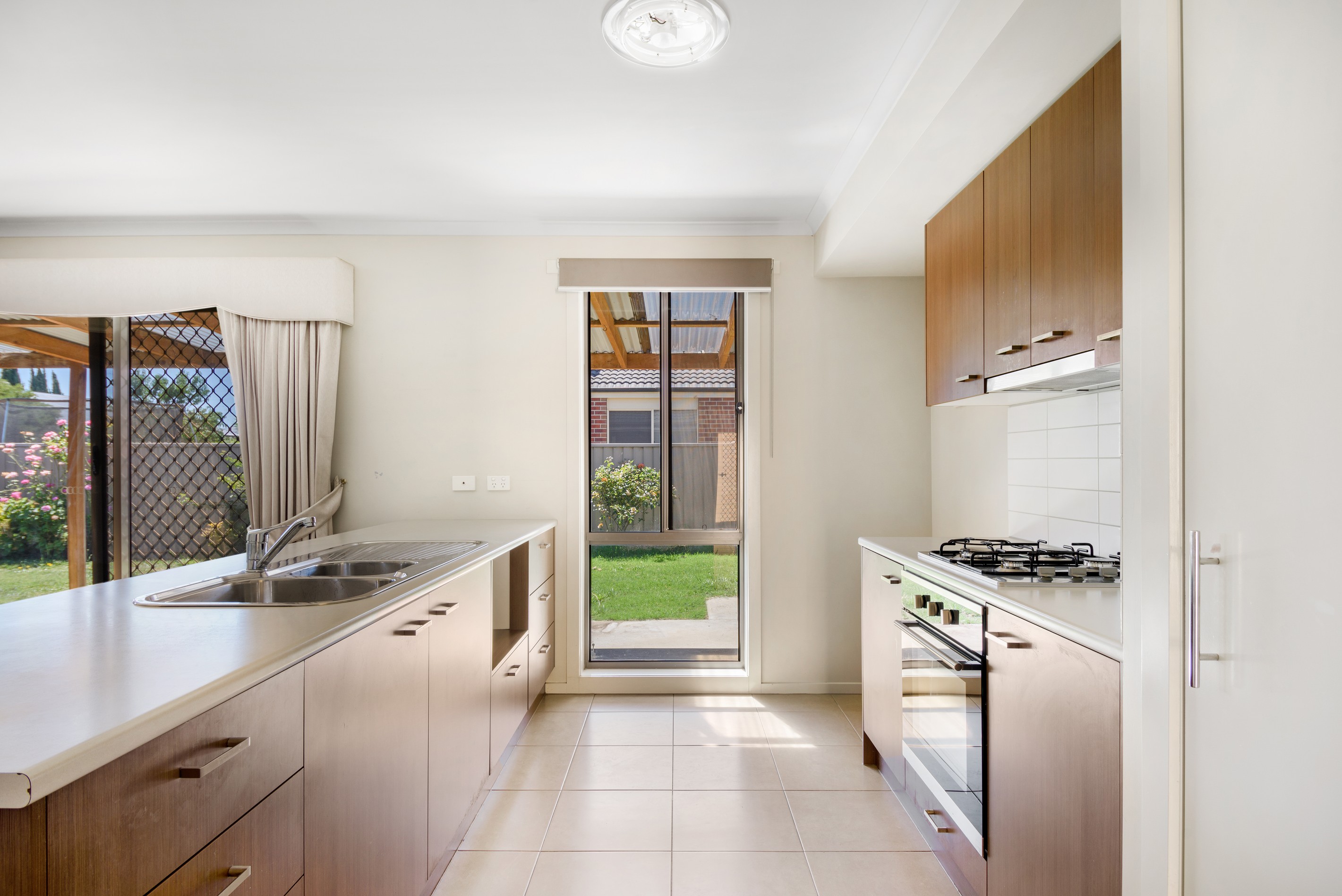 10 Deakin Drive, Delacombe, VIC 3356