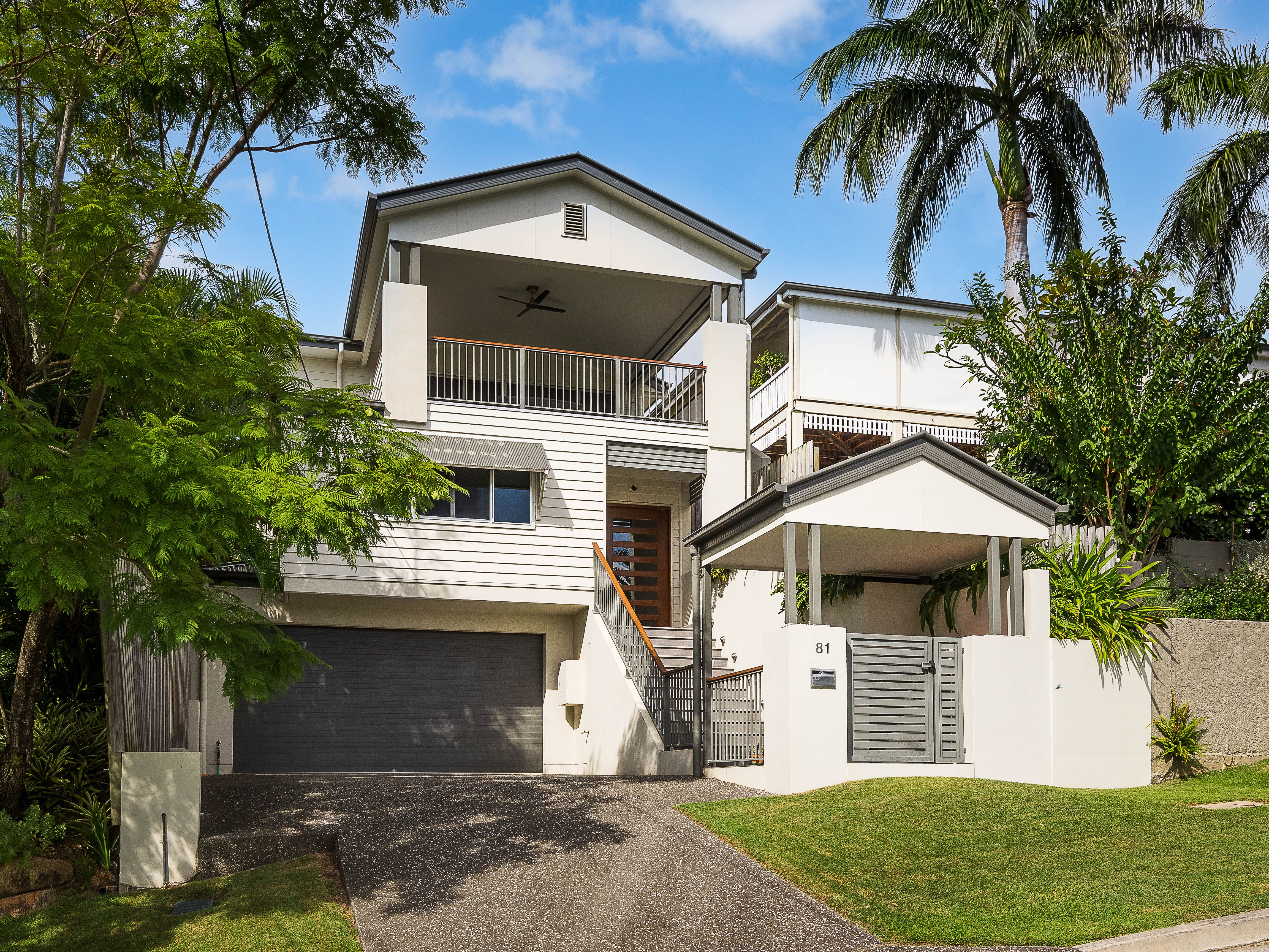 81 Philip Street, Hawthorne QLD 4171