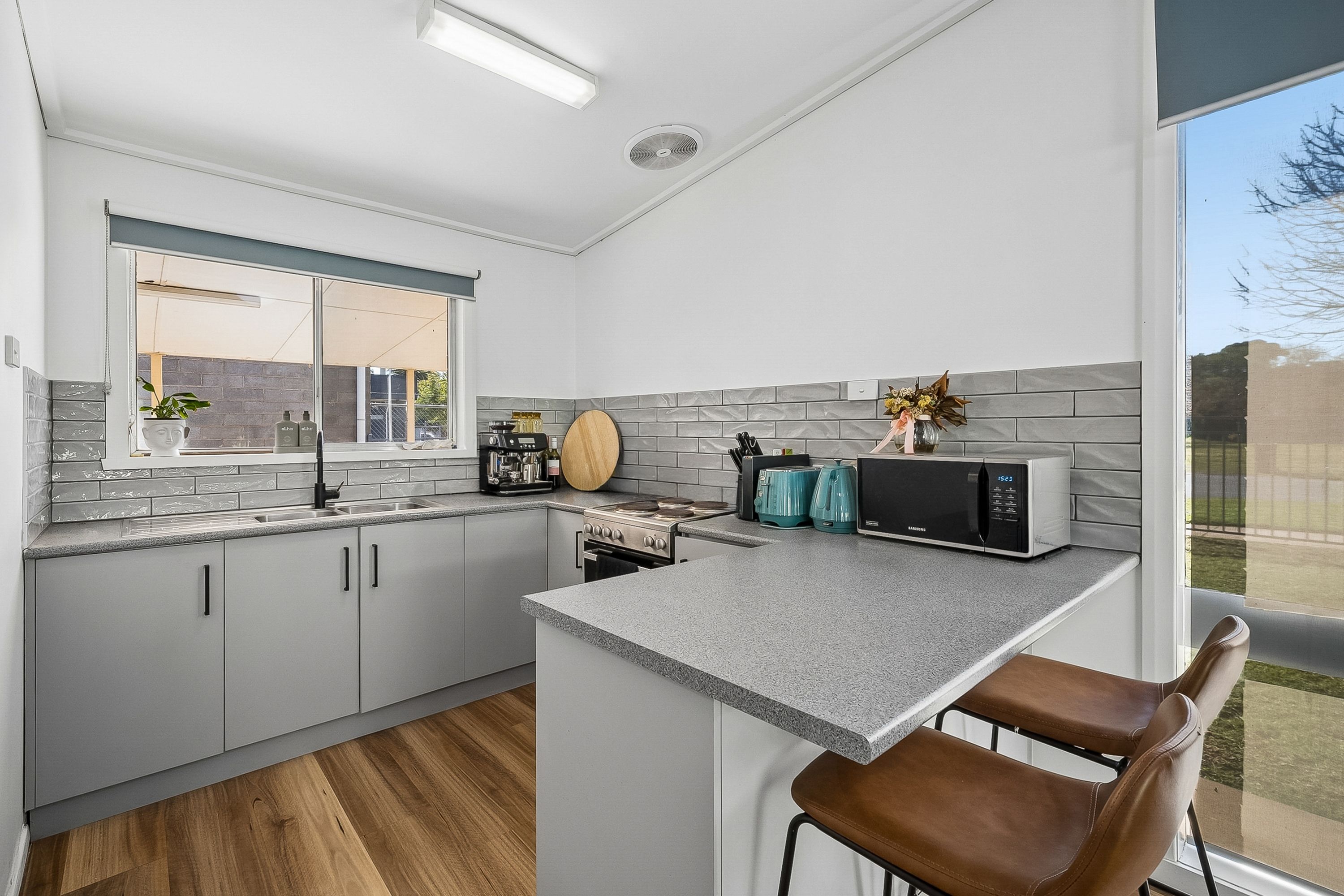 12 Albert Street — photo 4 of 12