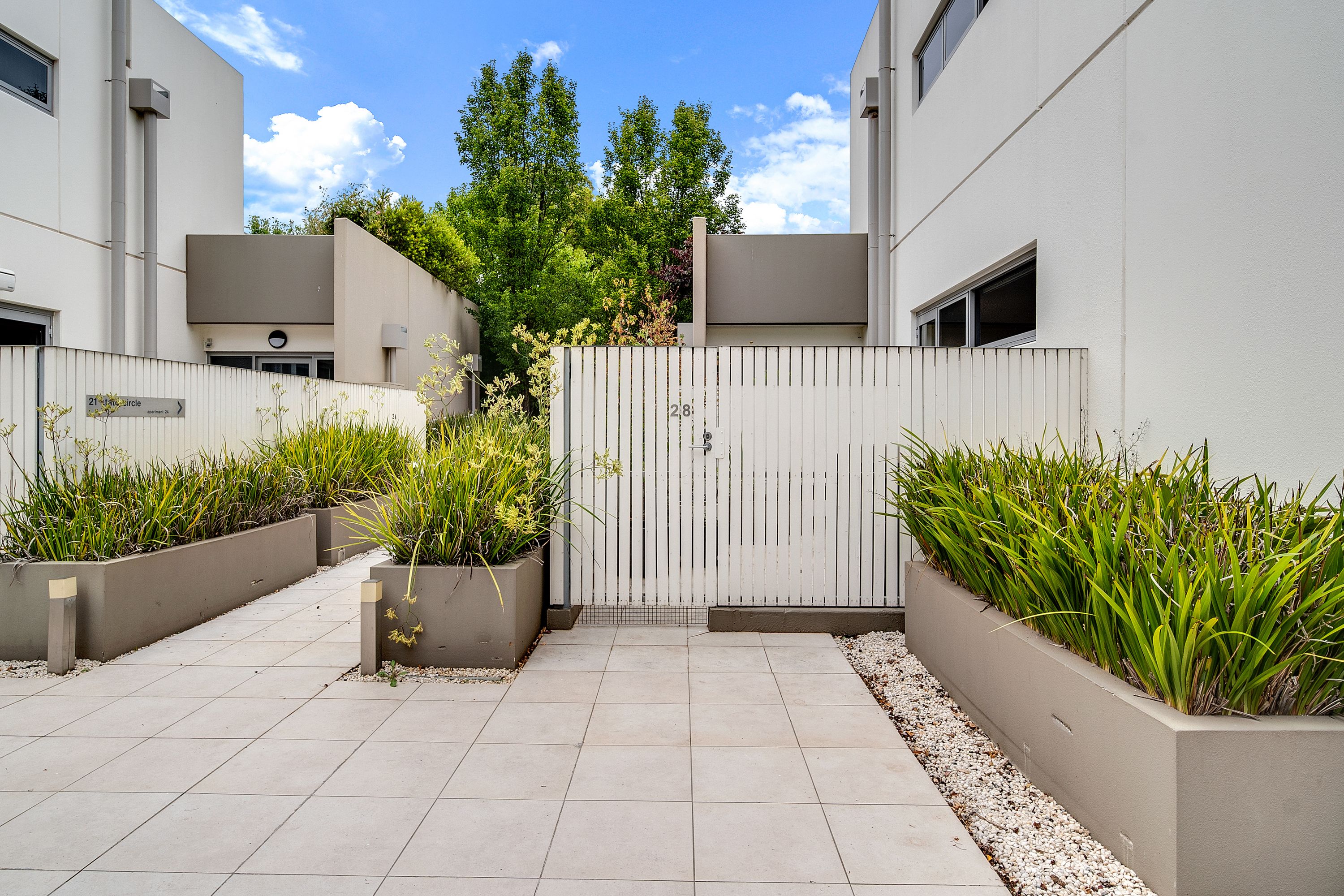 28/23 State Circle, Forrest, ACT 2603