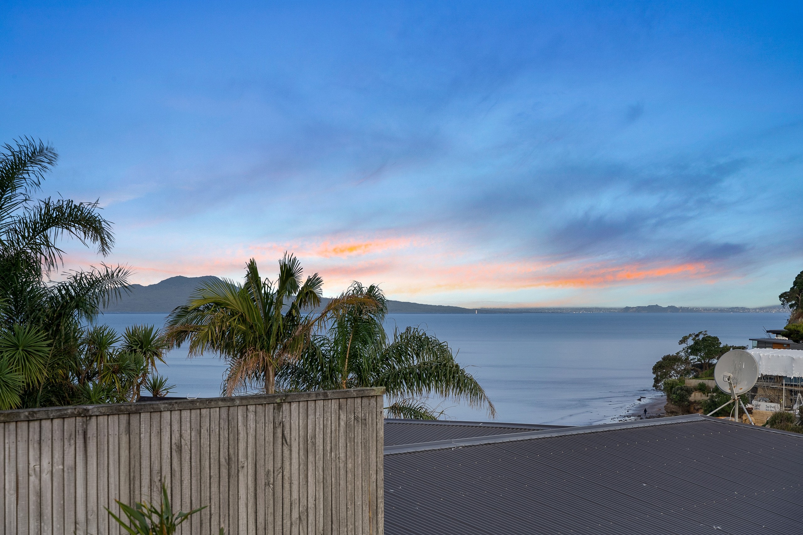 39A Hyde Road, Rothesay Bay, North Shore City