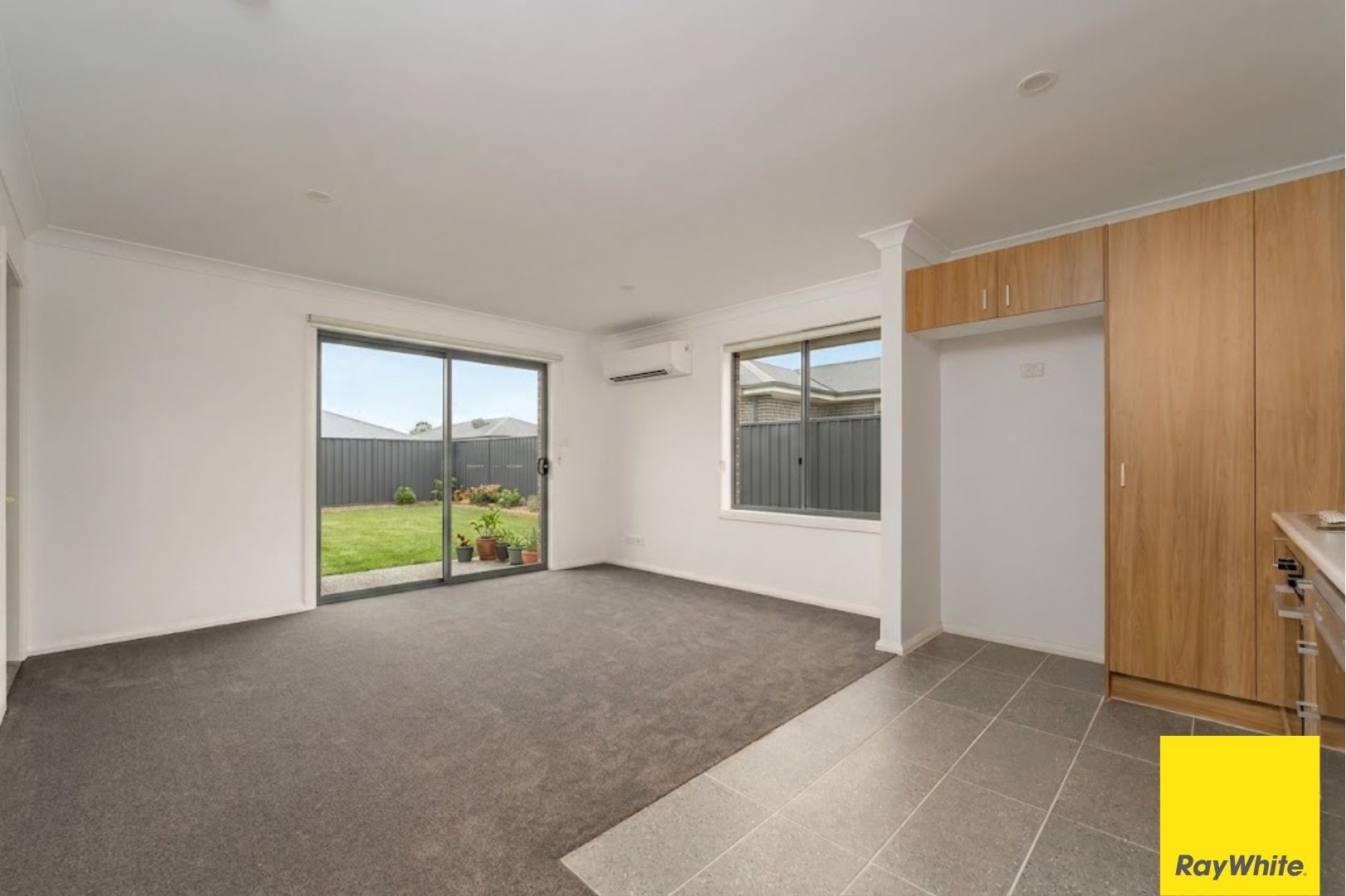 2/3 Frizell Crescent, Armidale, NSW 2350