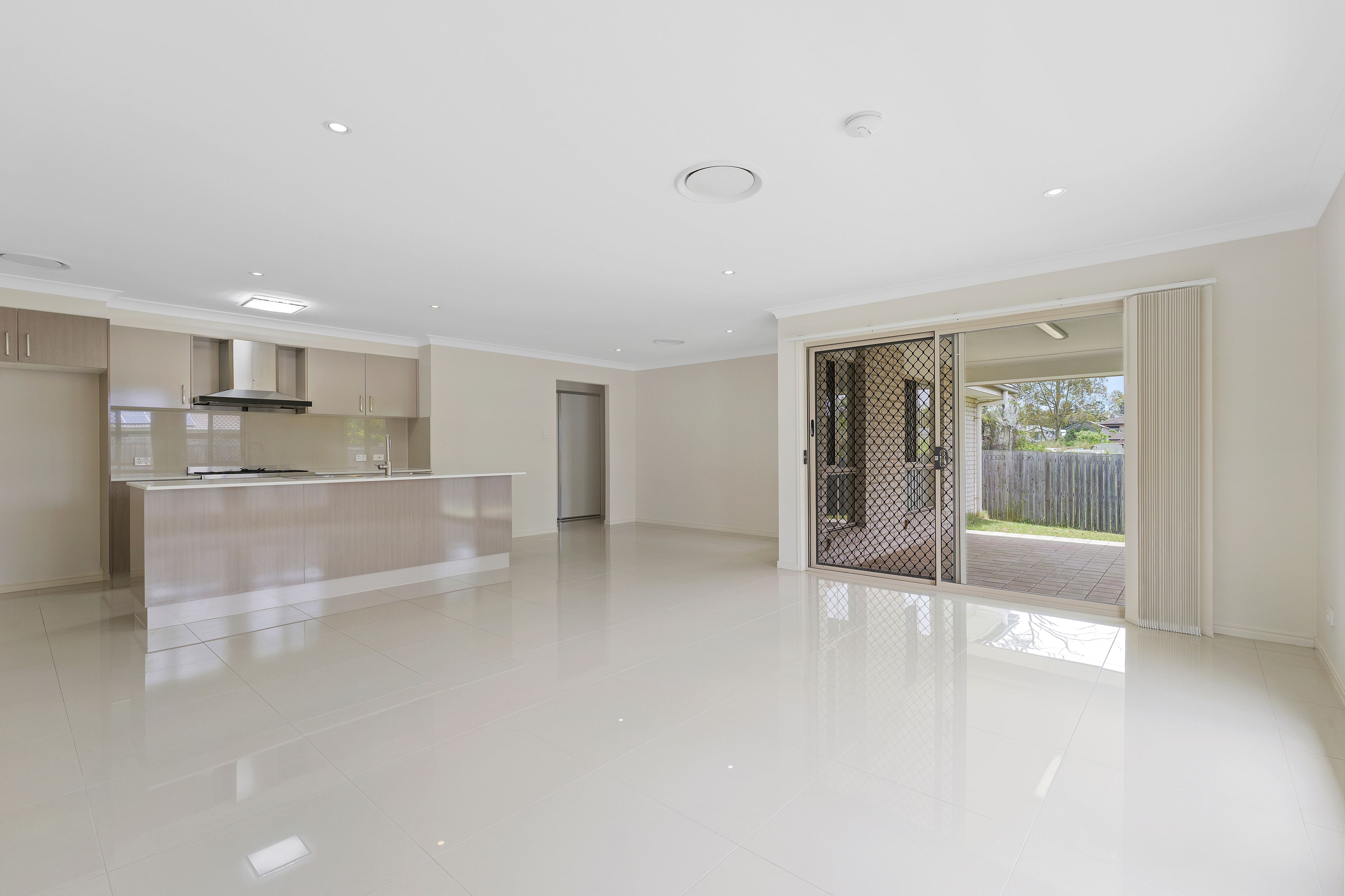 7 Knightsbridge Street, Oxley, QLD 4075