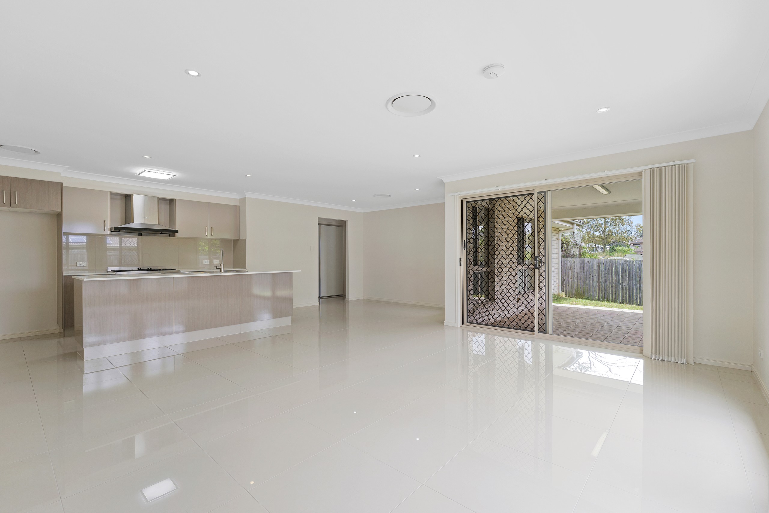 7 Knightsbridge Street, Oxley, QLD 4075