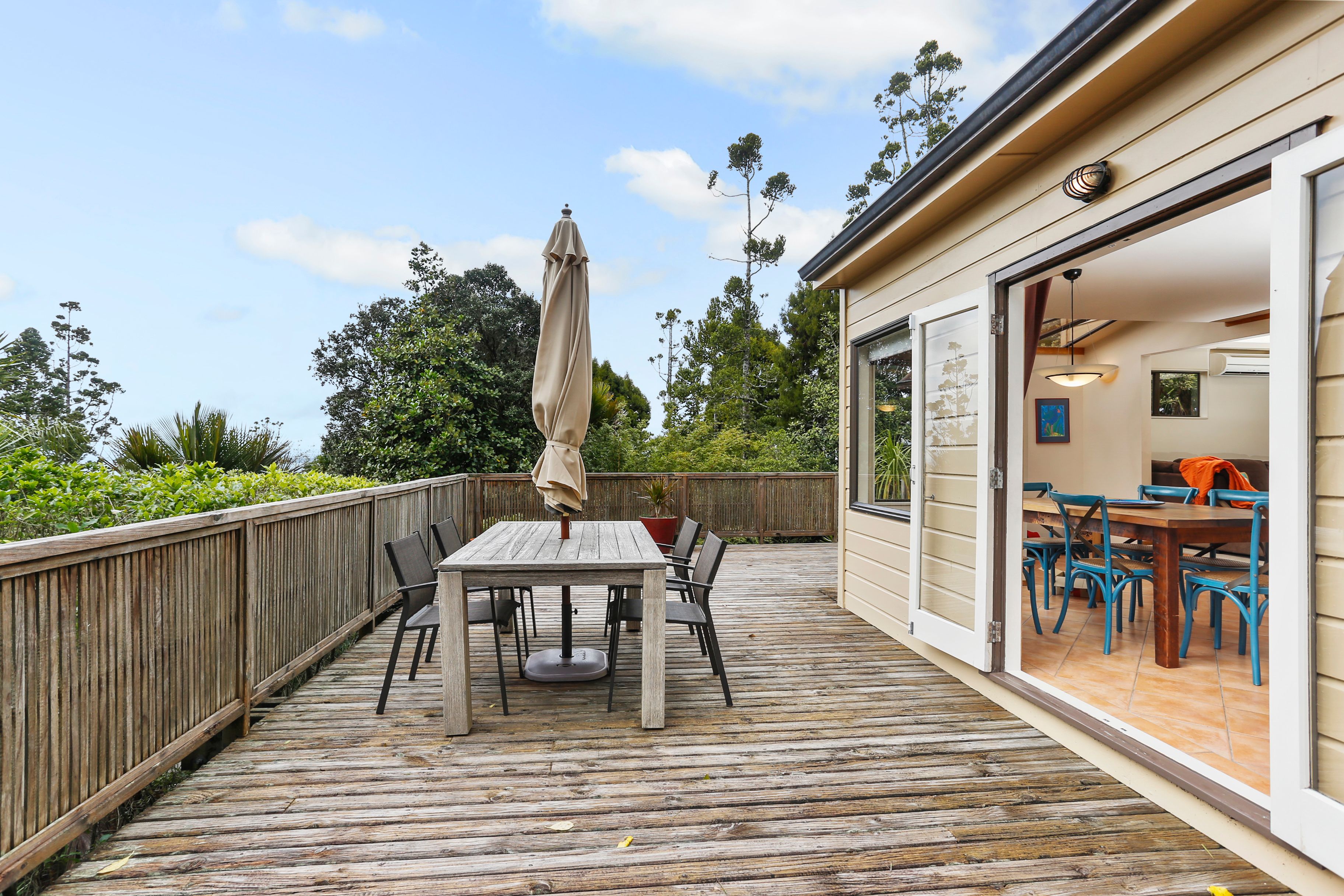 33 Otitori Bay Road, Titirangi, Waitakere City