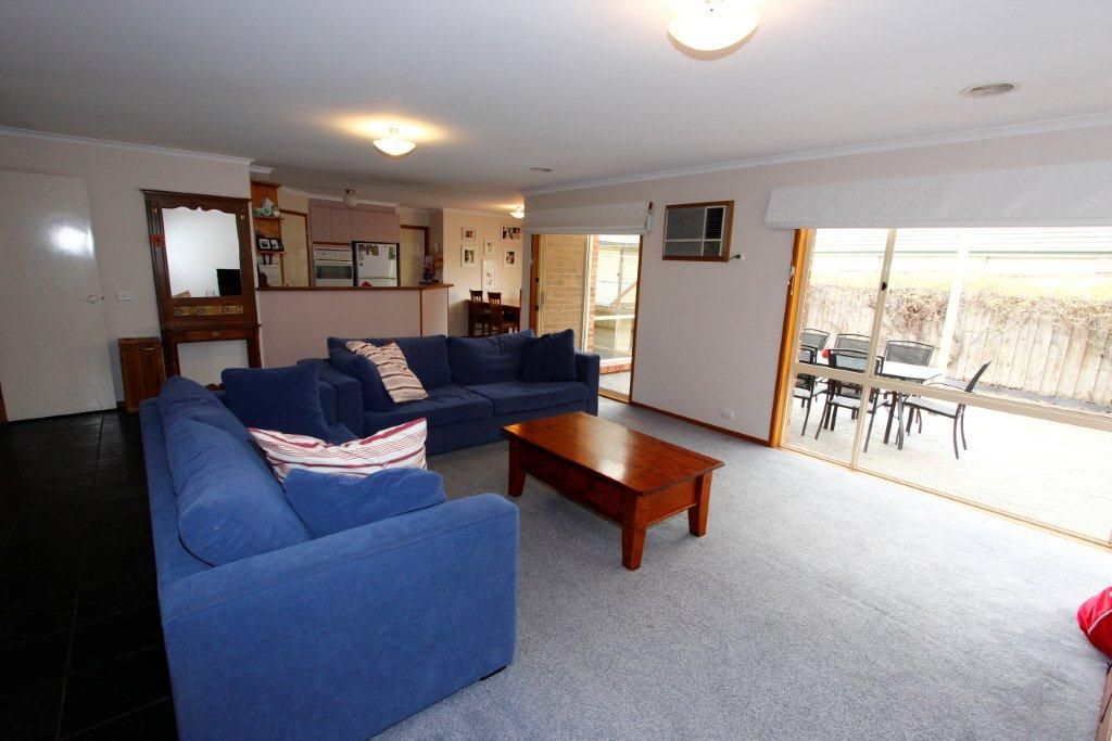 25 Willesden Drive, Waurn Ponds, VIC 3216