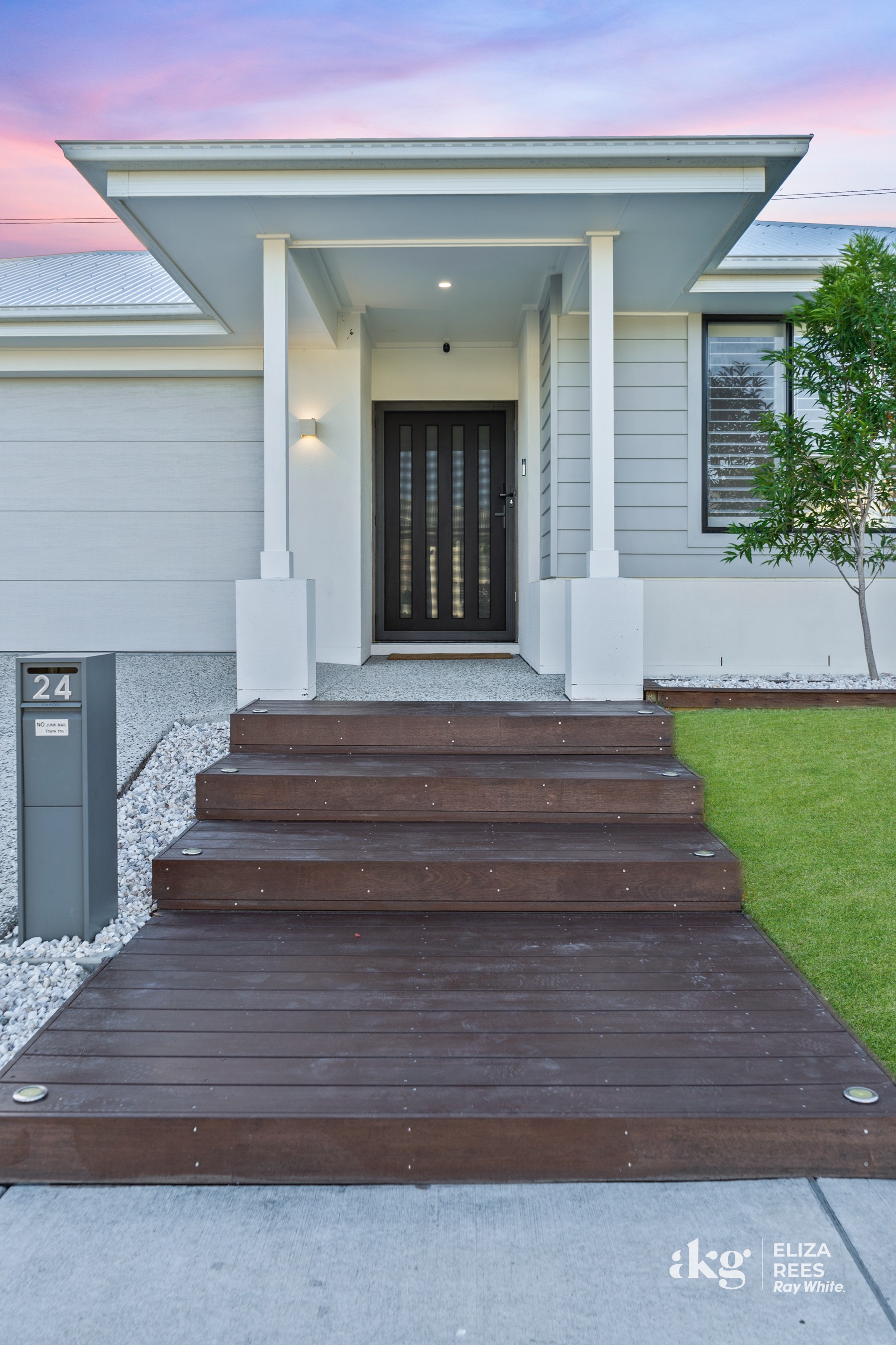 24 Amber Circuit, Greenbank, QLD 4124