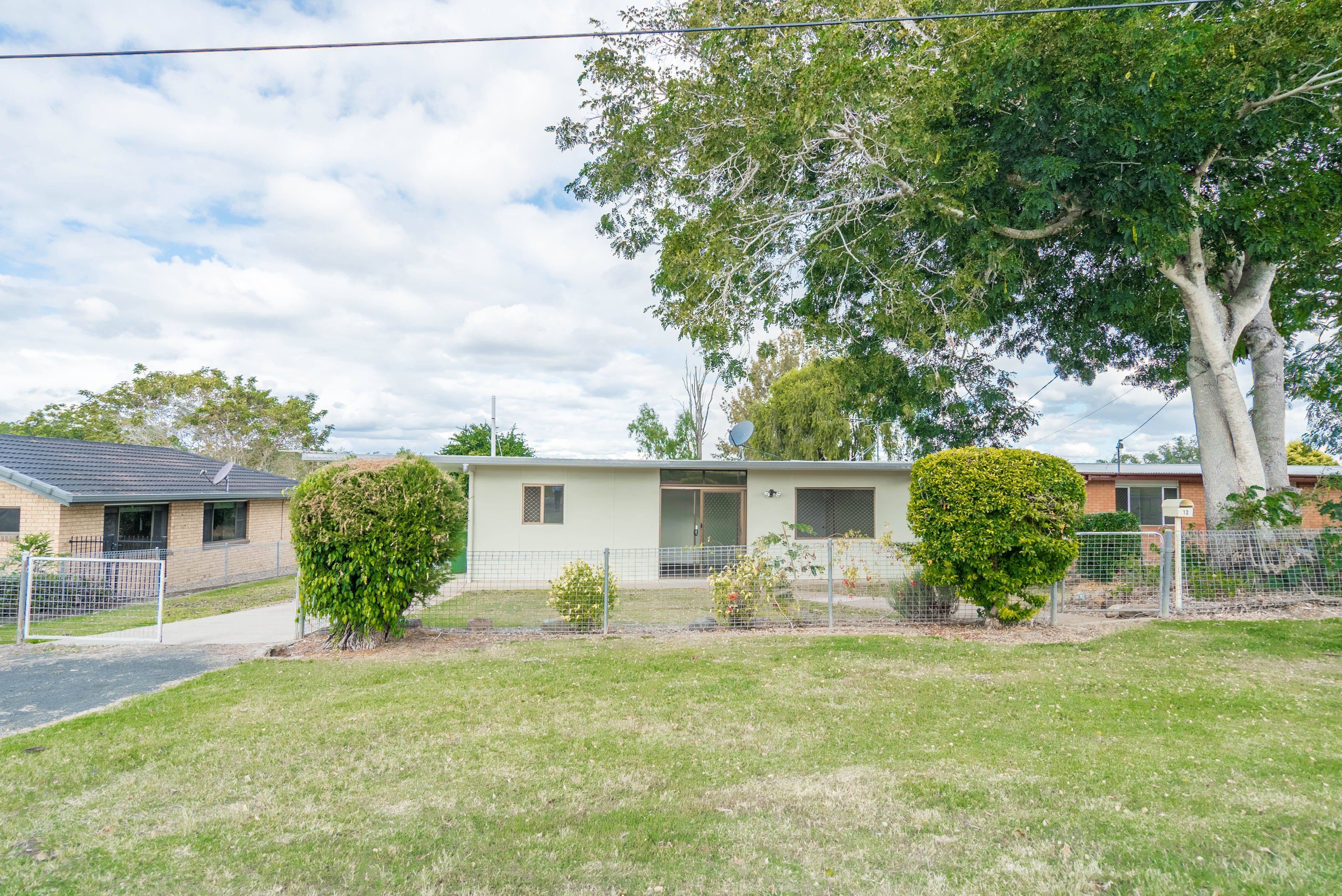12 Powells Road, Yamanto, QLD 4305