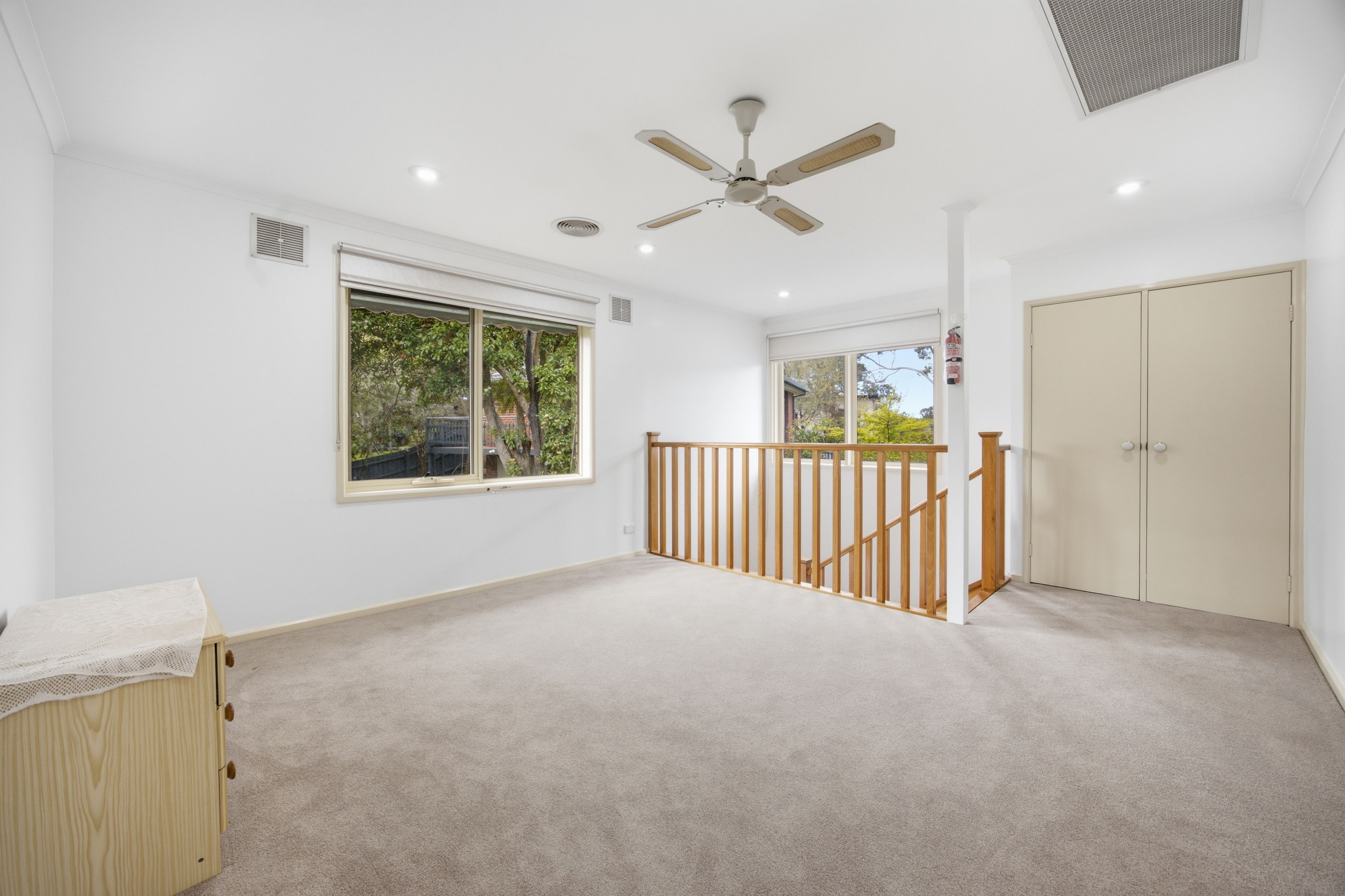 2 Nicholas Court — photo 8 of 17