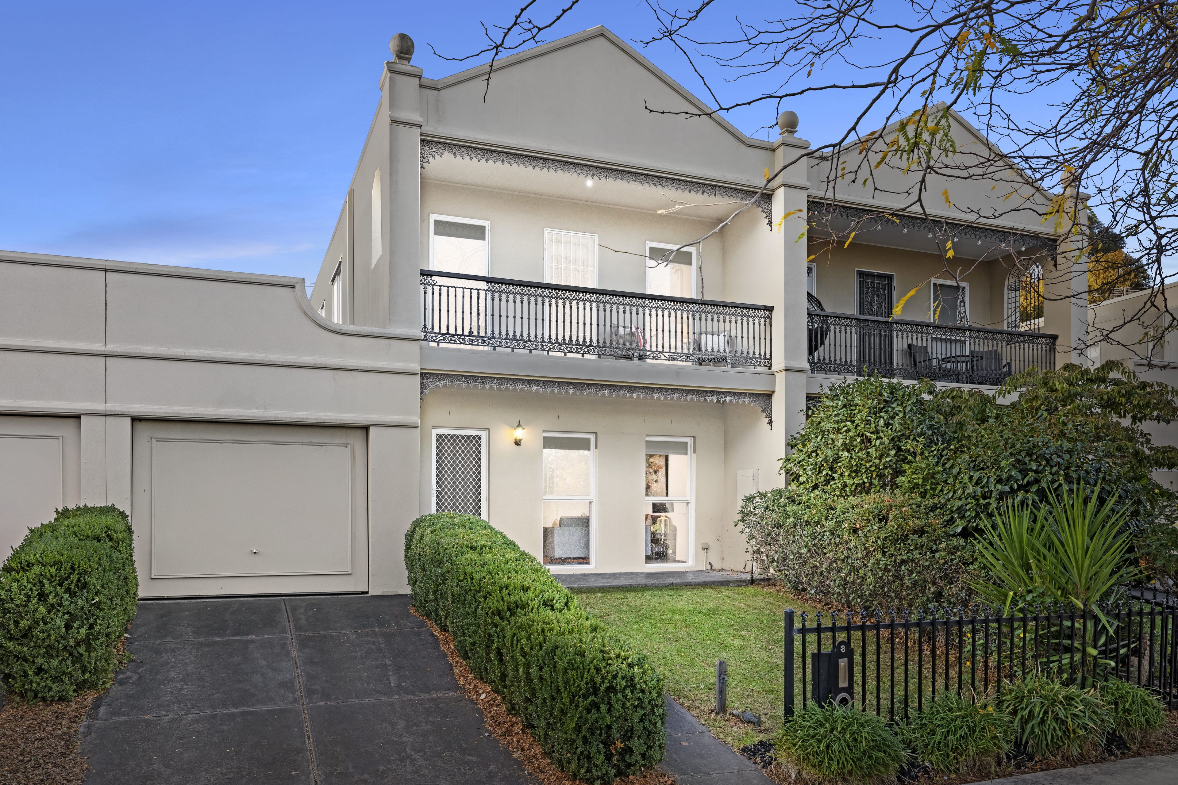 8 Parklane Way, Rowville VIC 3178