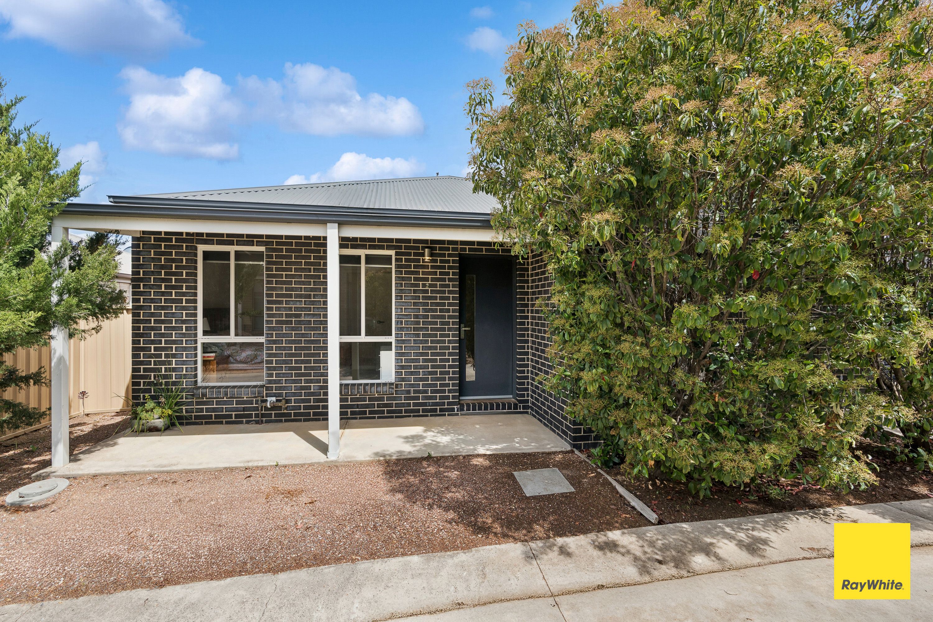 2/18A Emmett Street, Golden Square, VIC 3555