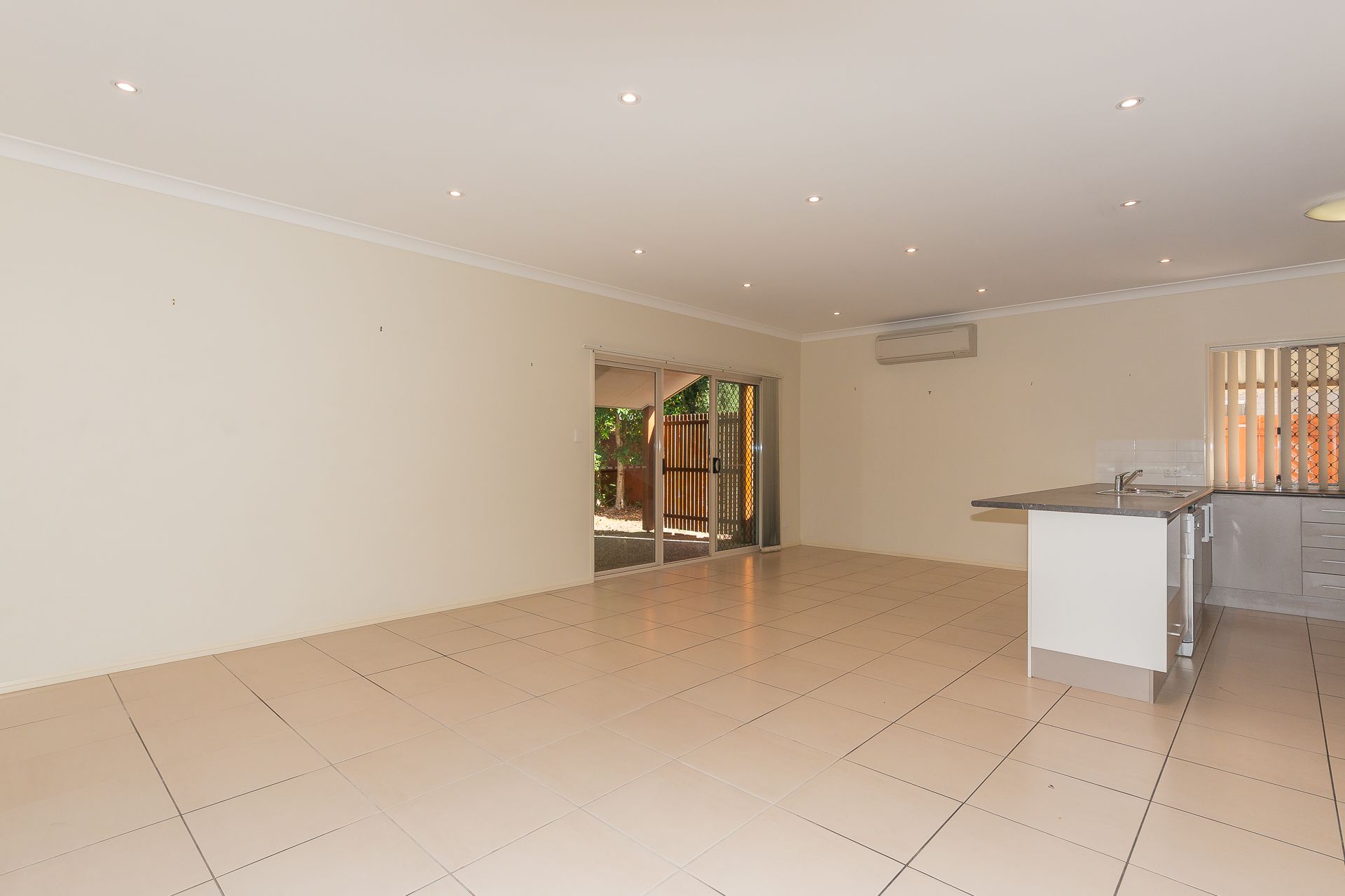 2 Chudleigh Street, Redcliffe, QLD 4020