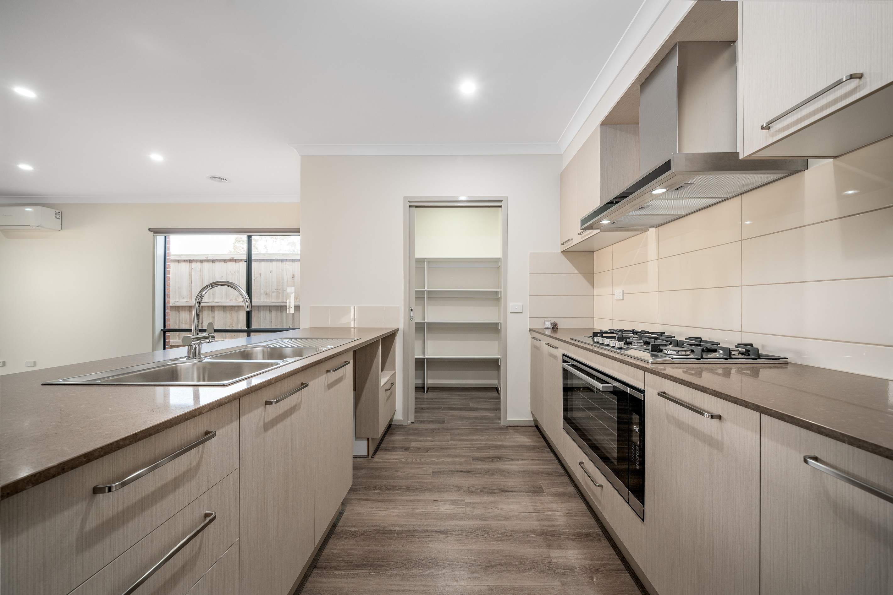 6 Rawls Street, Cranbourne, VIC 3977
