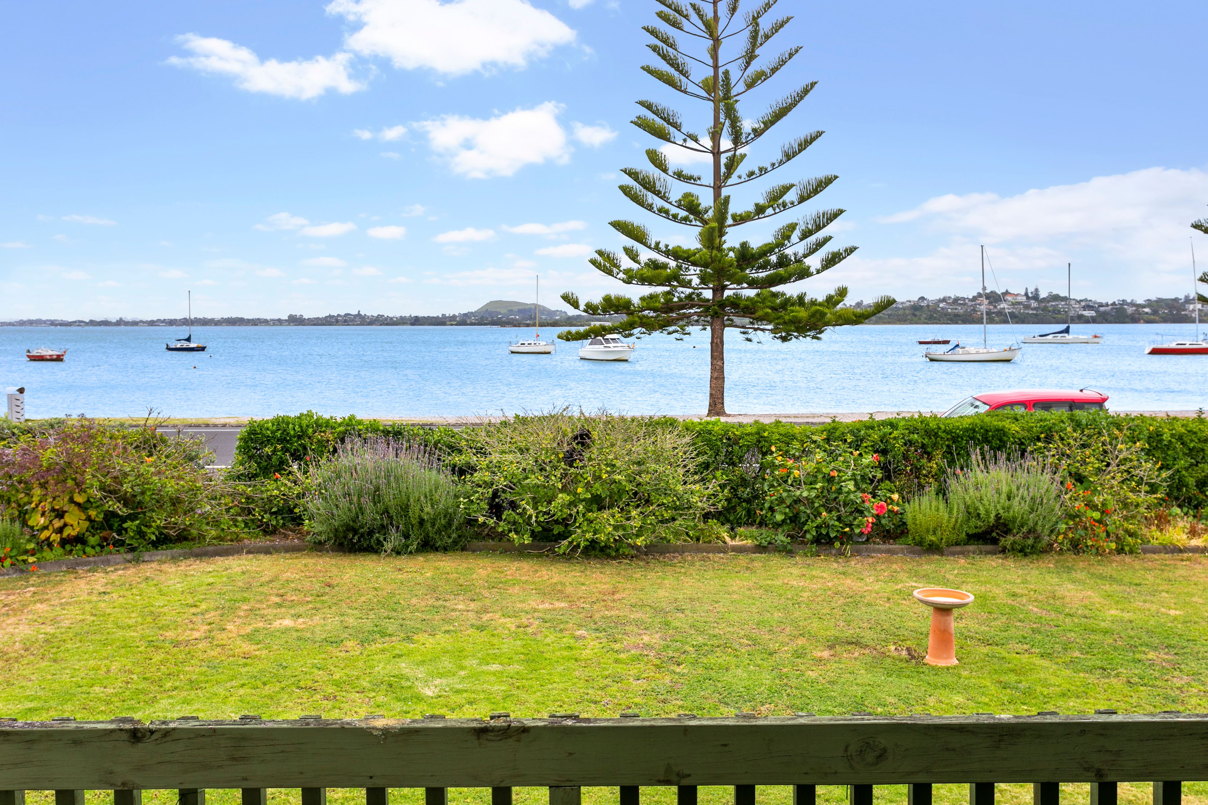 32A & 32B The Parade, Bucklands Beach, Manukau City